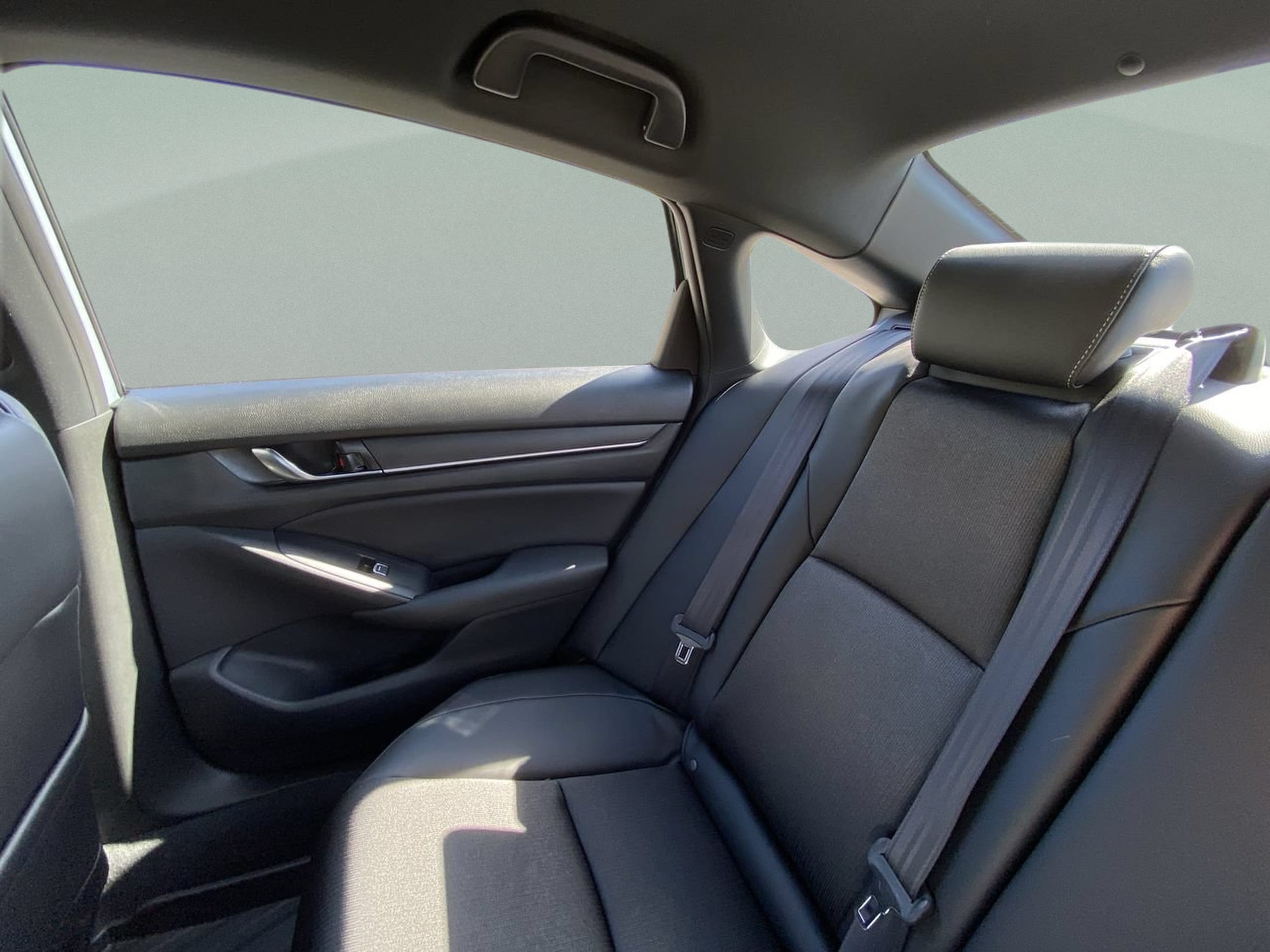 2022 Honda Accord Hybrid Sport - Photo 10