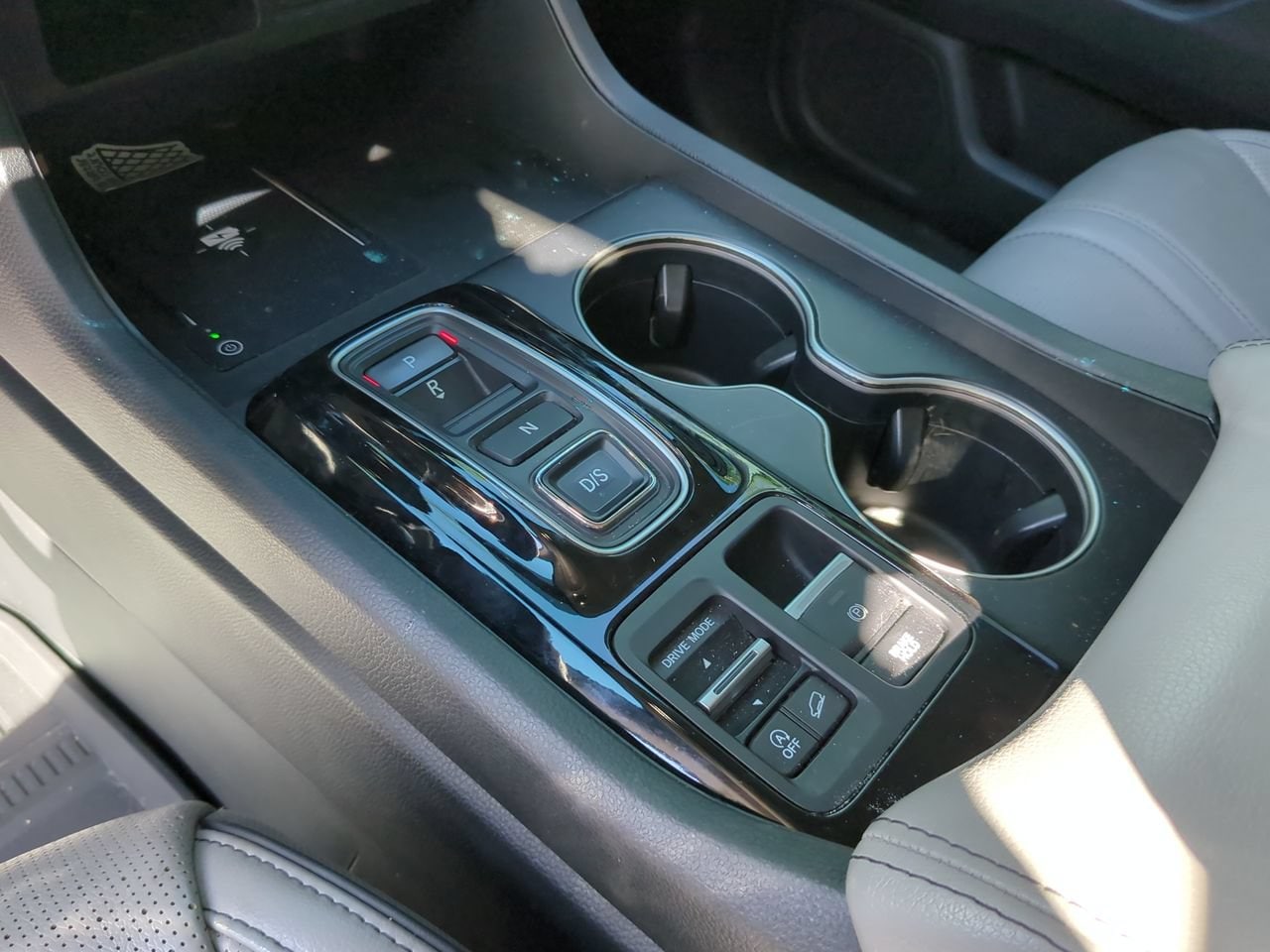 2023 Honda Pilot Elite - Photo 16