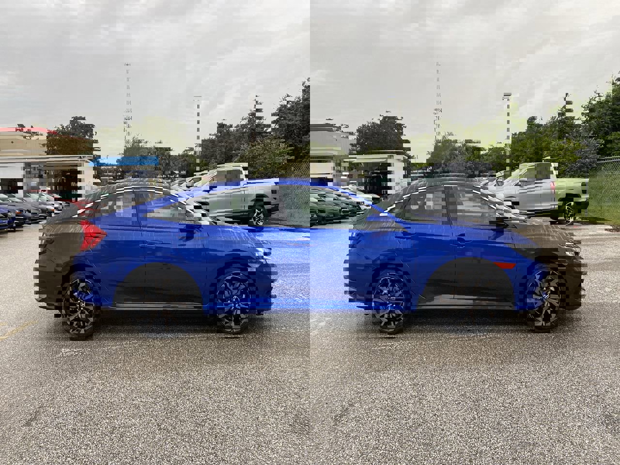 2020 Honda Civic Sport photo 2