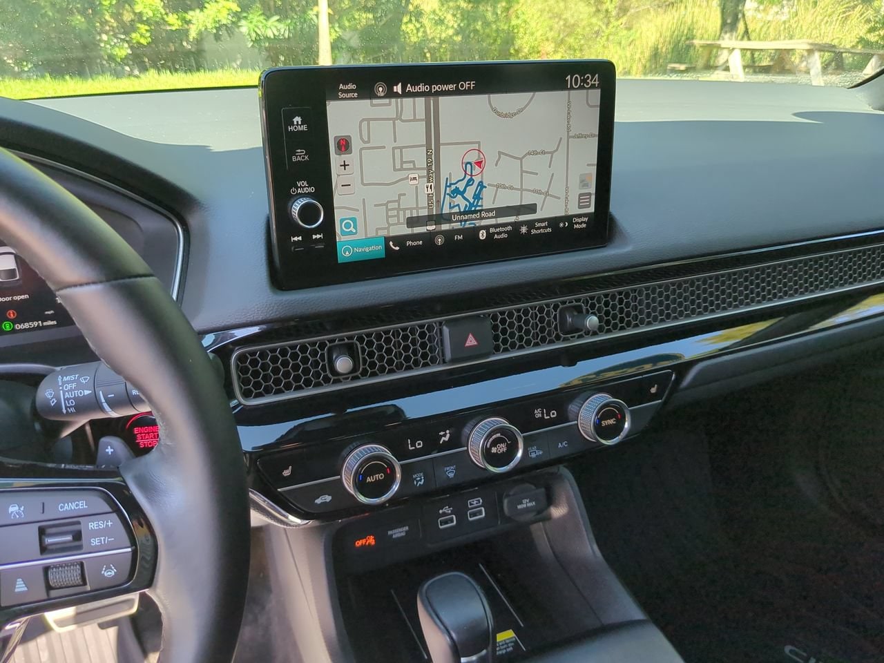 2023 Honda Civic Hatchback Sport Touring - Photo 13
