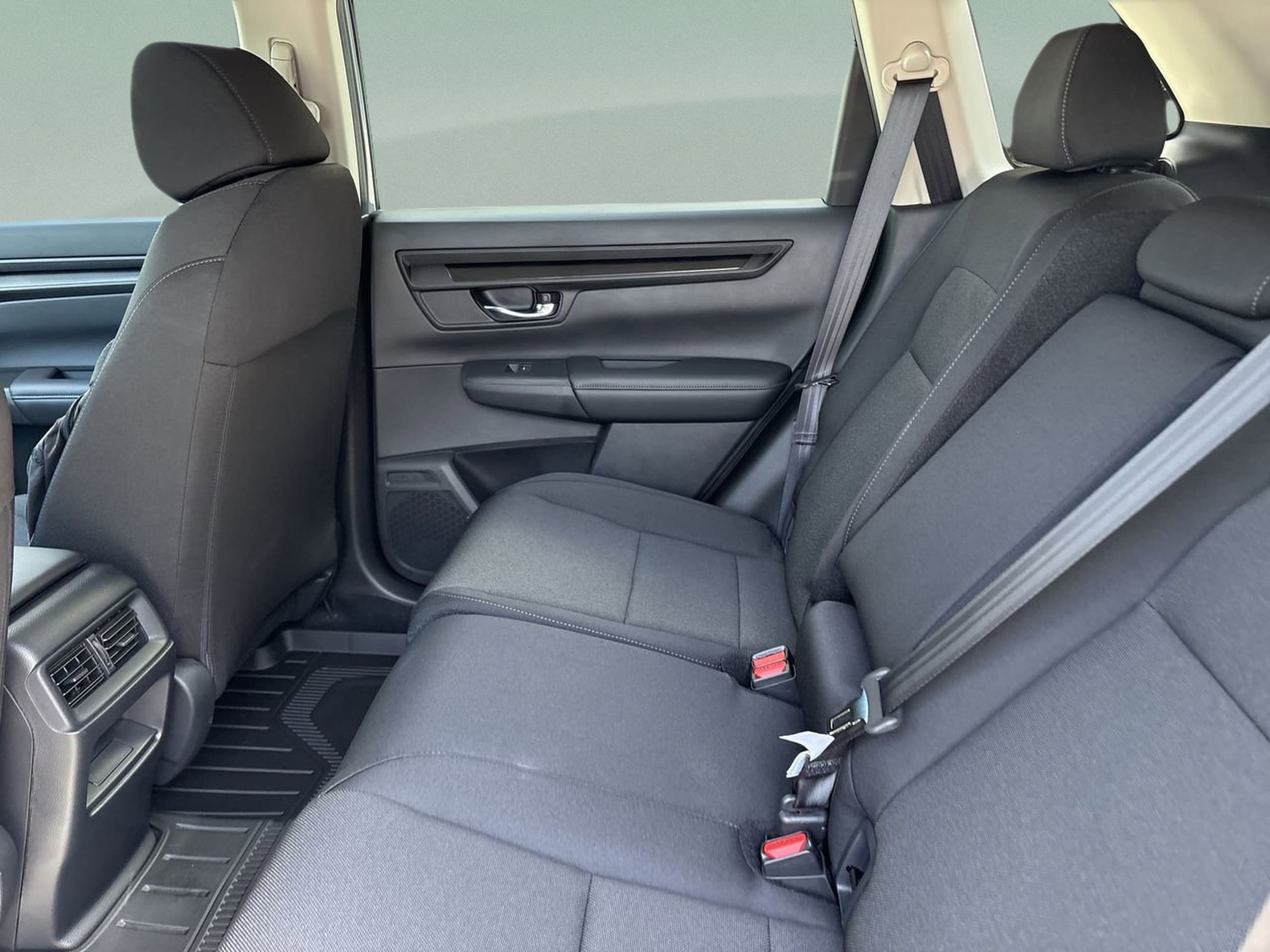 2026 Honda CR-V LX - Photo 17