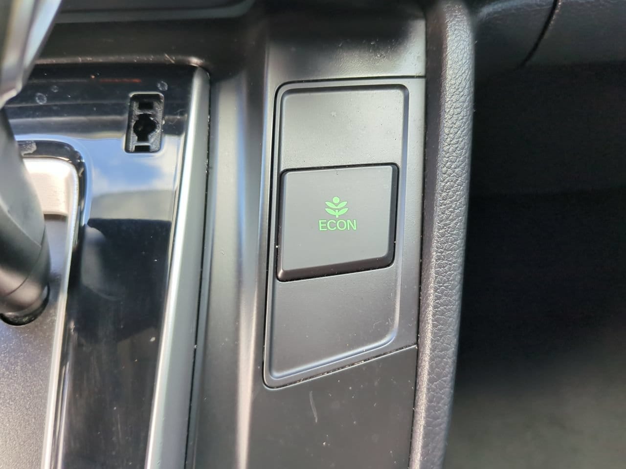 2019 Honda CR-V LX - Photo 30