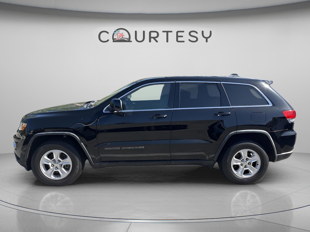 Used 2017 Jeep Grand Cherokee Laredo RWD SUV