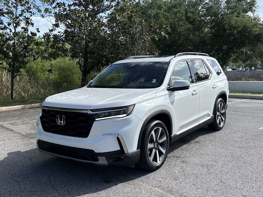 Certified 2024 Honda Pilot Touring SUV