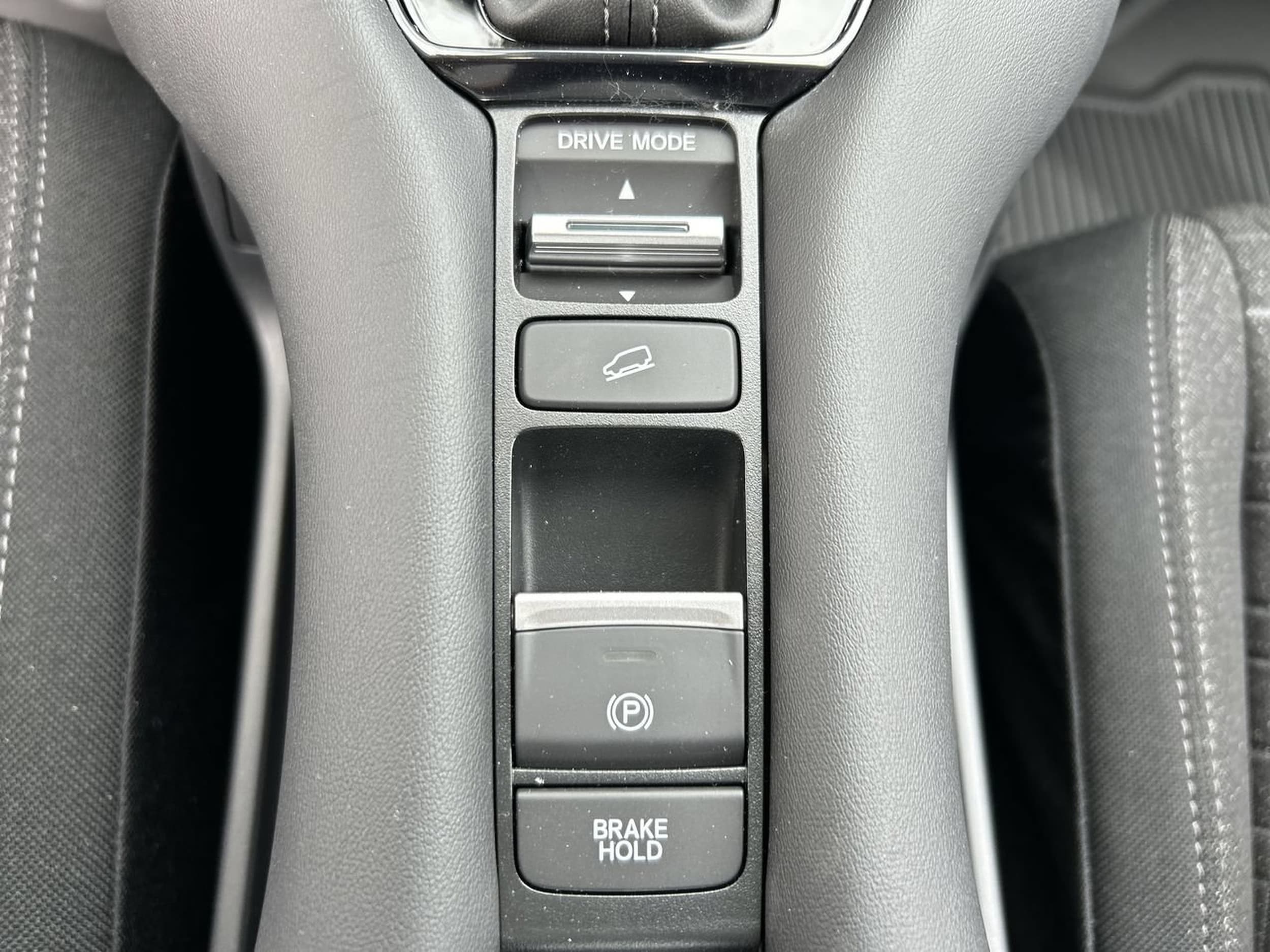 2024 Honda HR-V LX - Photo 25