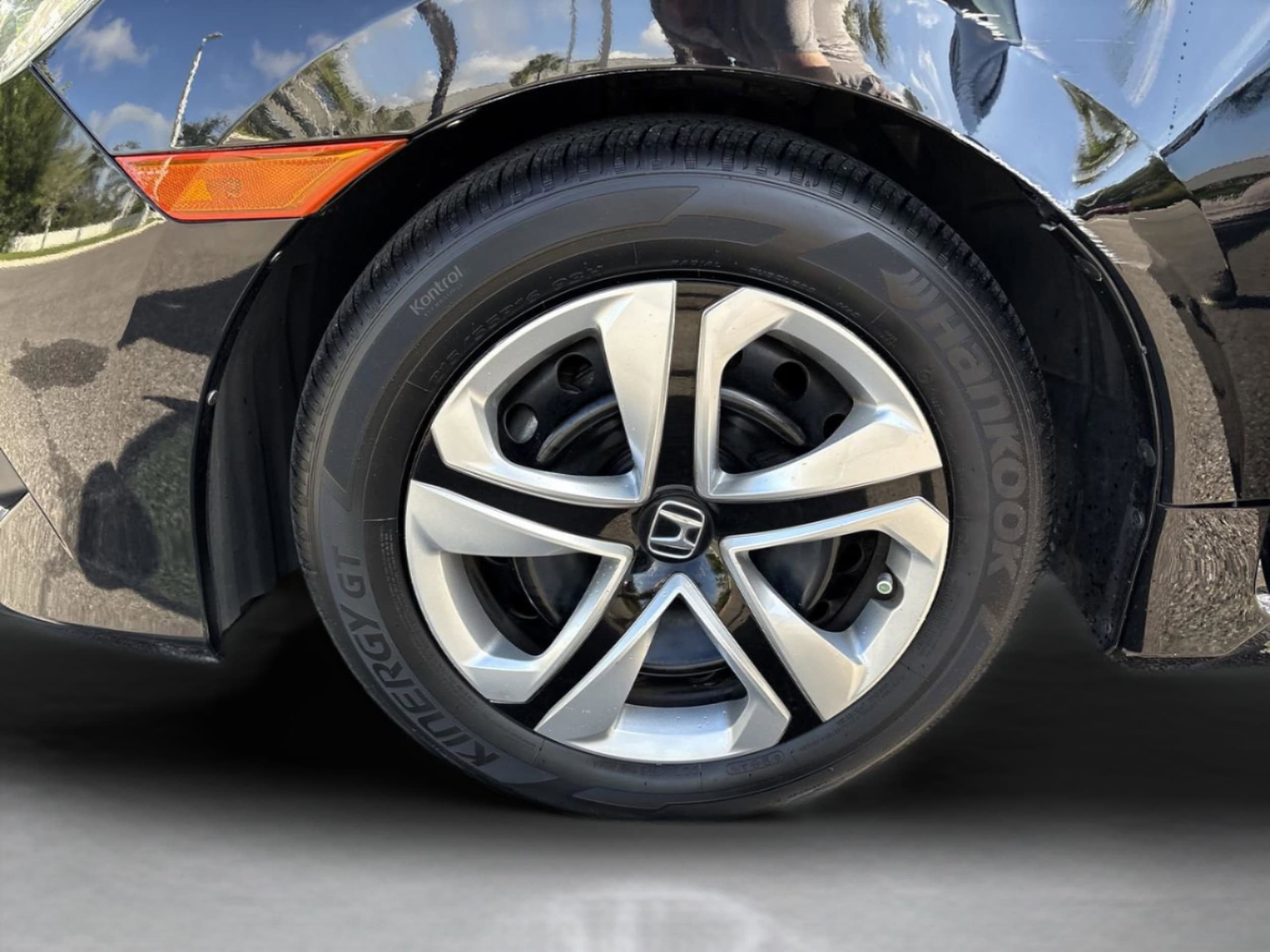 2017 Honda Civic LX - Photo 32