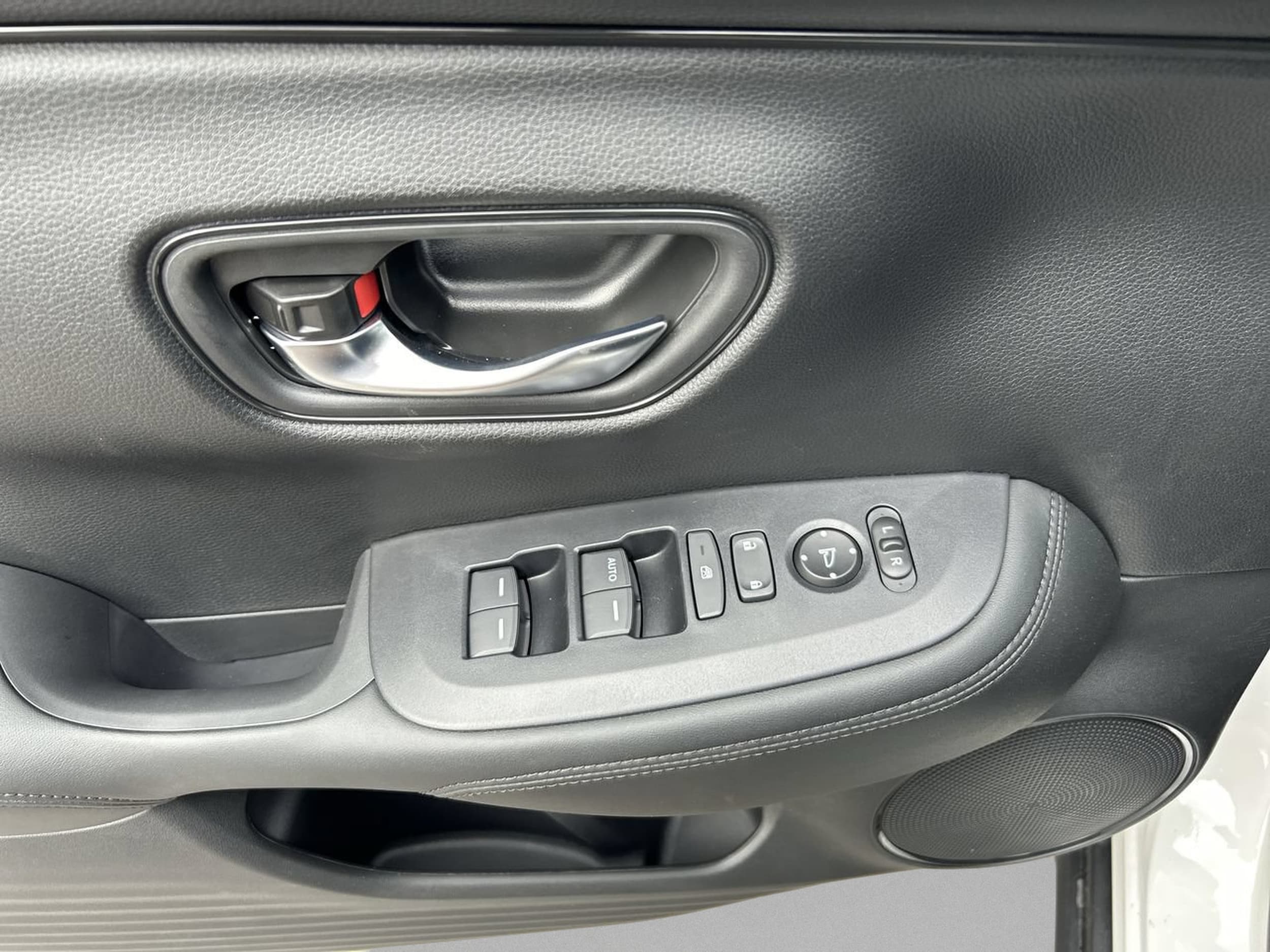 2024 Honda HR-V LX - Photo 17