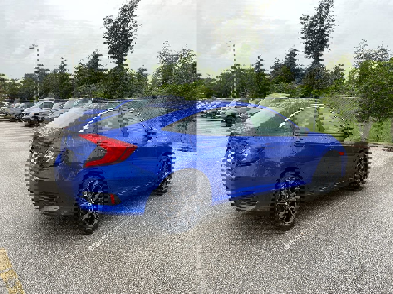 2020 Honda Civic Sport photo 3