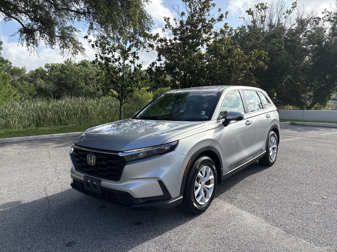 2024 Honda CR-V LX 2WD's photo