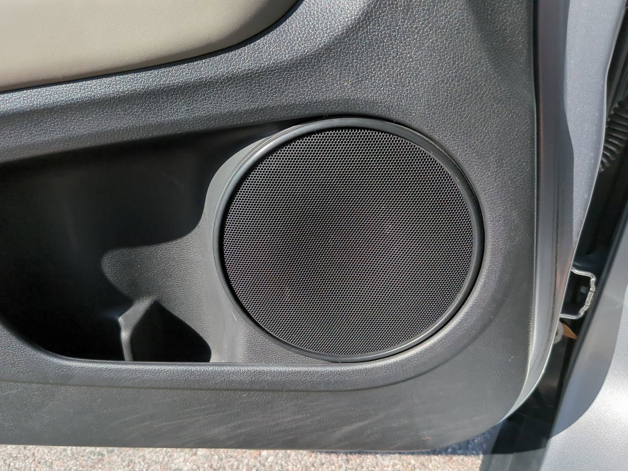 2017 Honda HR-V LX - Photo 26
