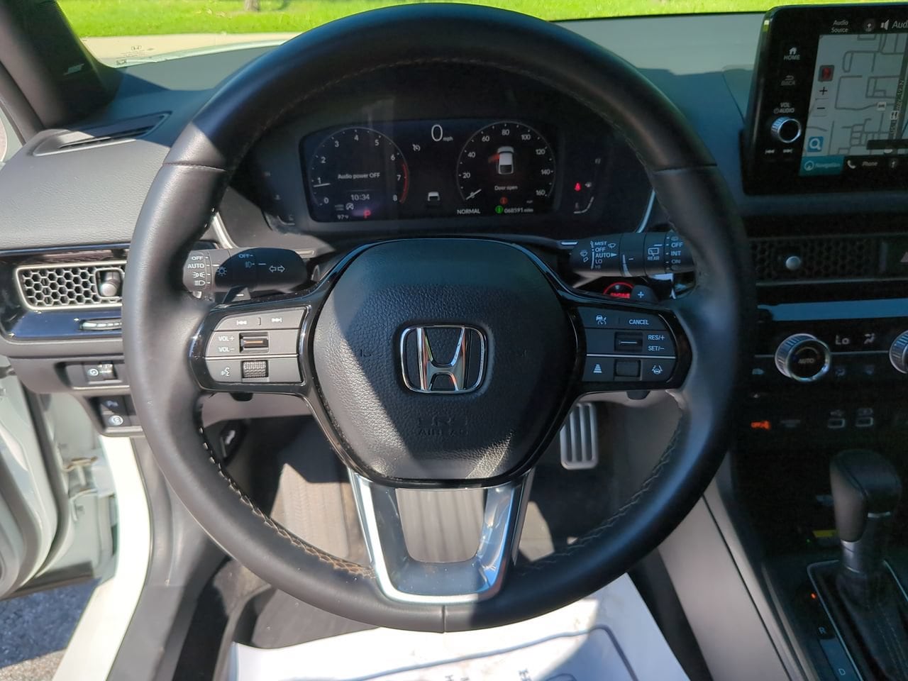 2023 Honda Civic Hatchback Sport Touring - Photo 11