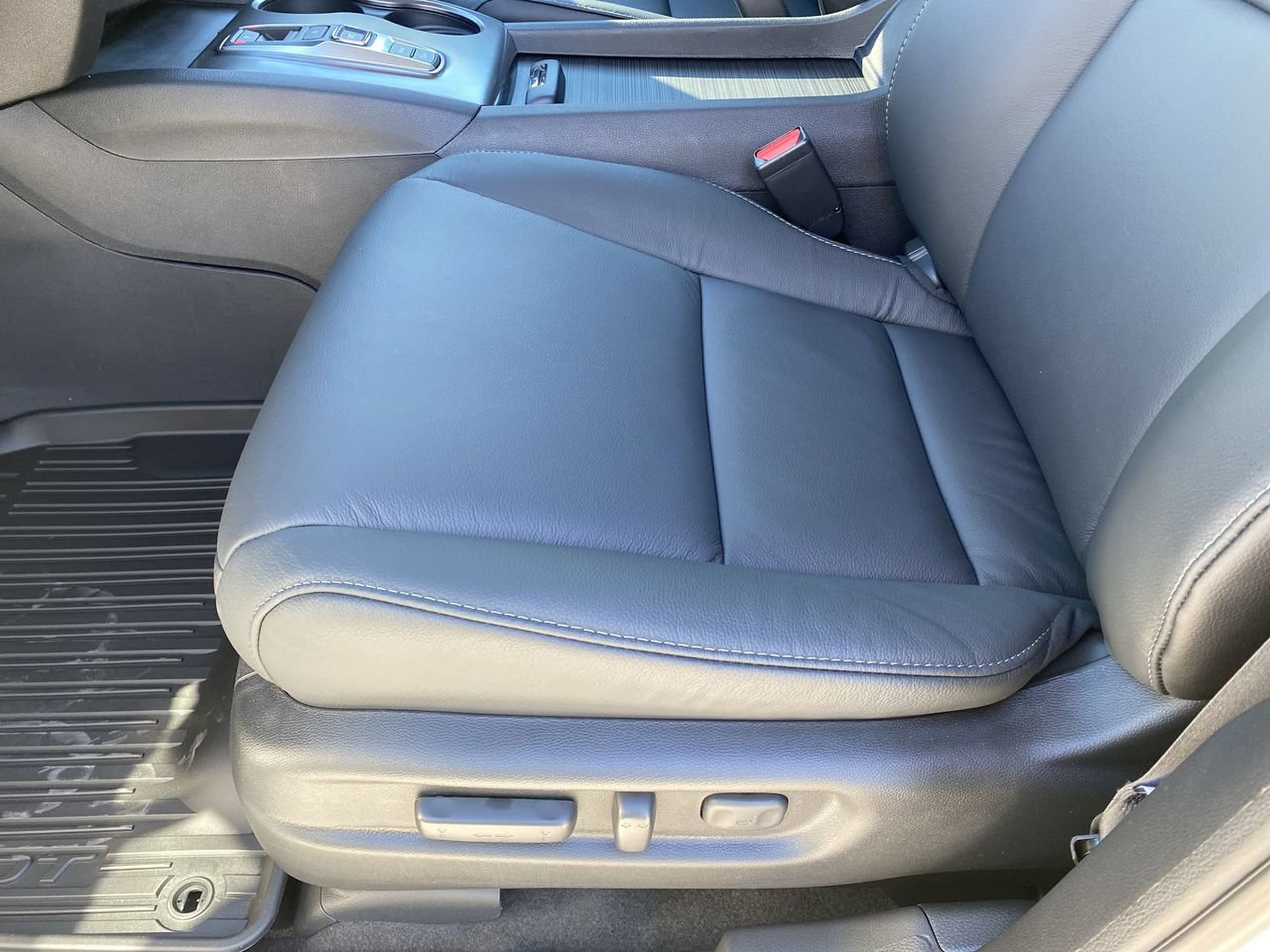 2021 Honda Pilot EX-L - Photo 18