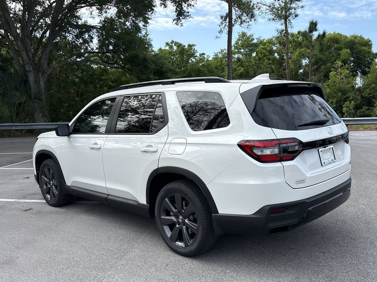 New 2026 Honda Pilot Sport SUV