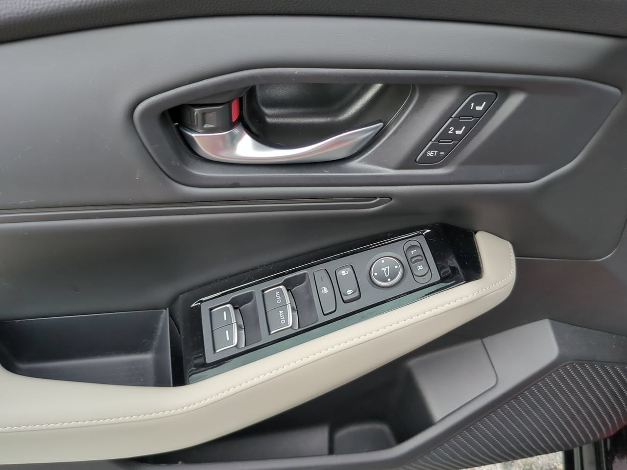 2024 Honda Accord Hybrid Touring - Photo 17