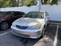 2005 Toyota Camry Sedan