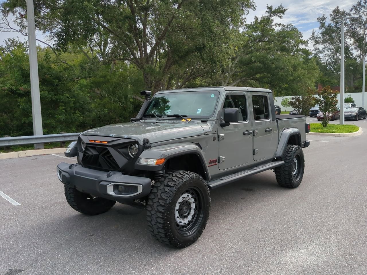 2021 Jeep Gladiator Sport S's photo