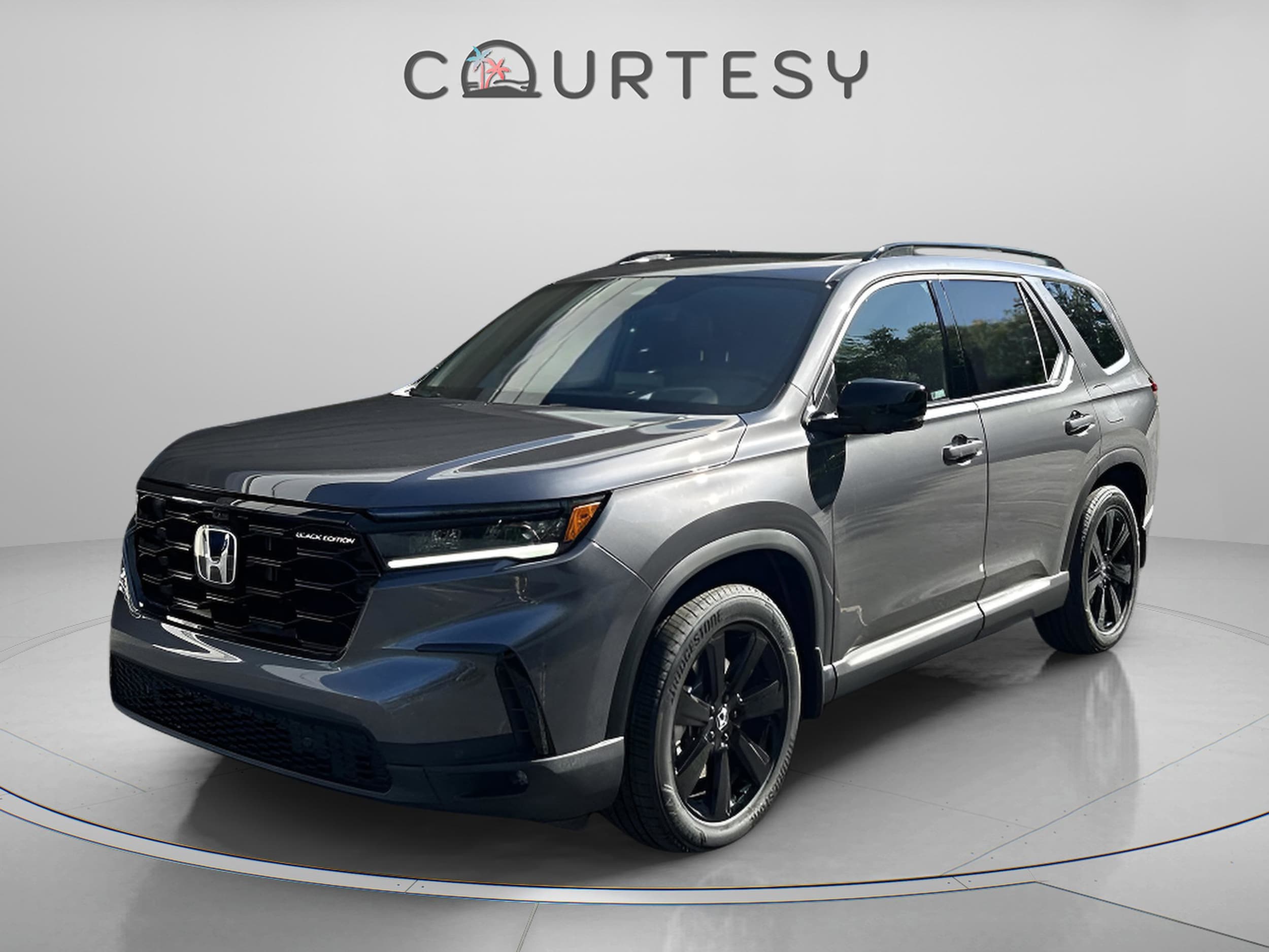 2025 Honda Pilot Black Edition's photo