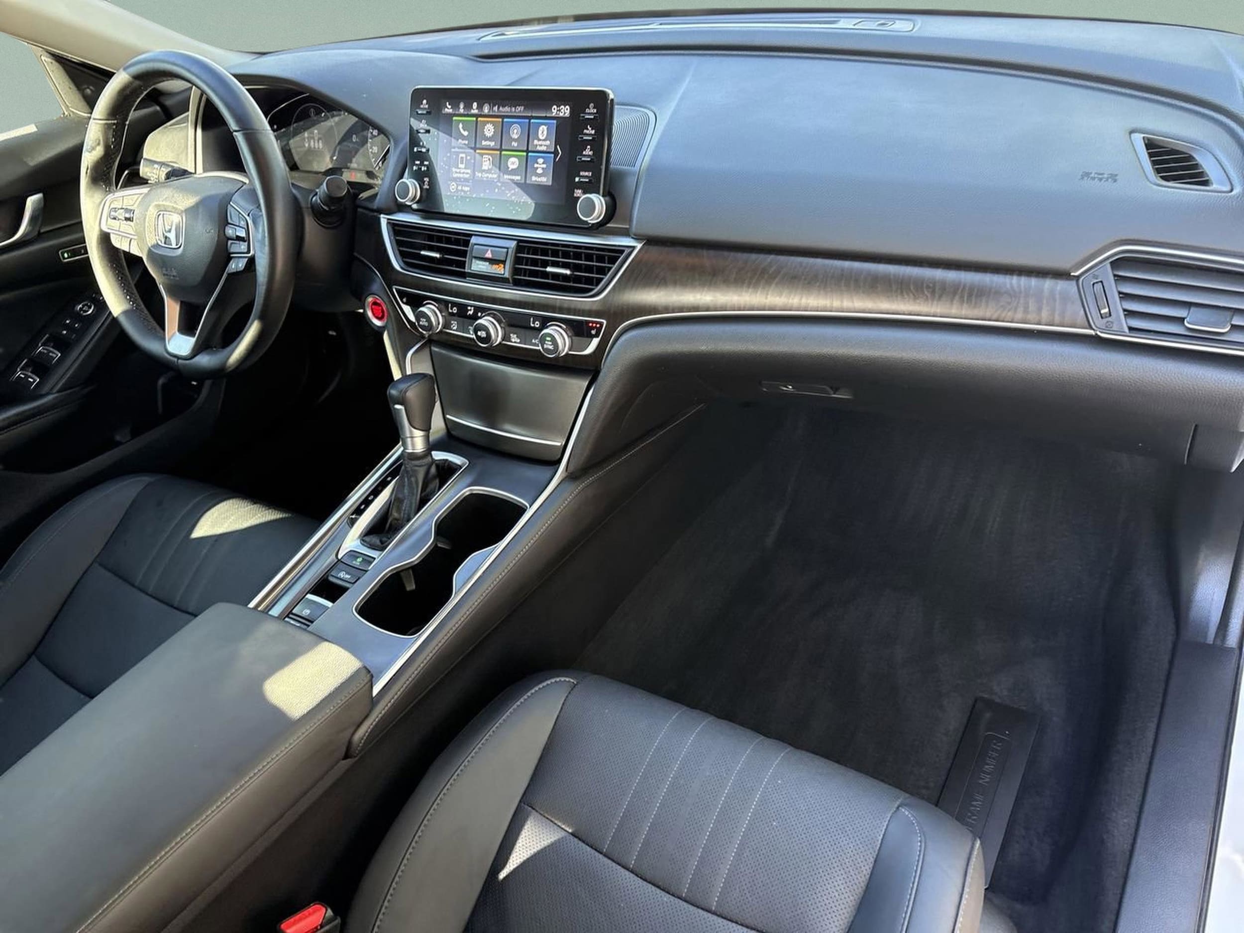 2021 Honda Accord EX-L - Photo 19