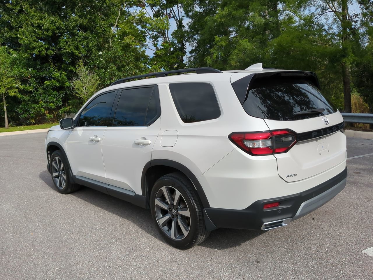 2024 Honda Pilot Elite - Photo 5