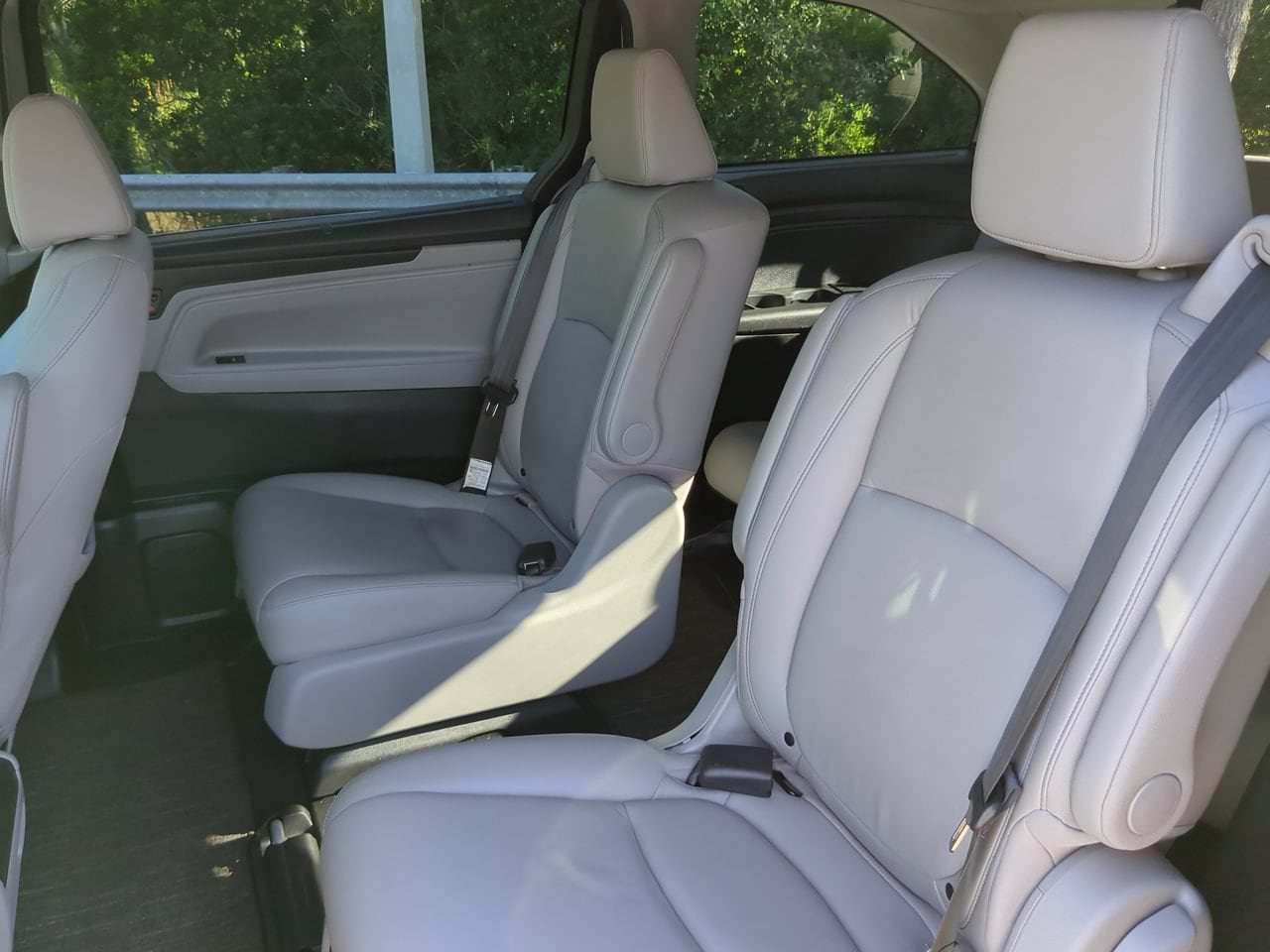 2024 Honda Odyssey EX-L - Photo 18