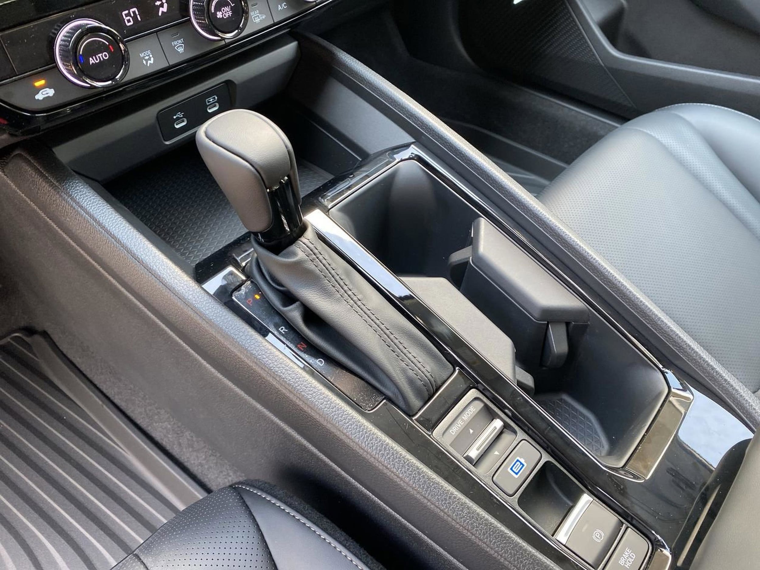2023 Honda Accord Hybrid EX-L - Photo 12