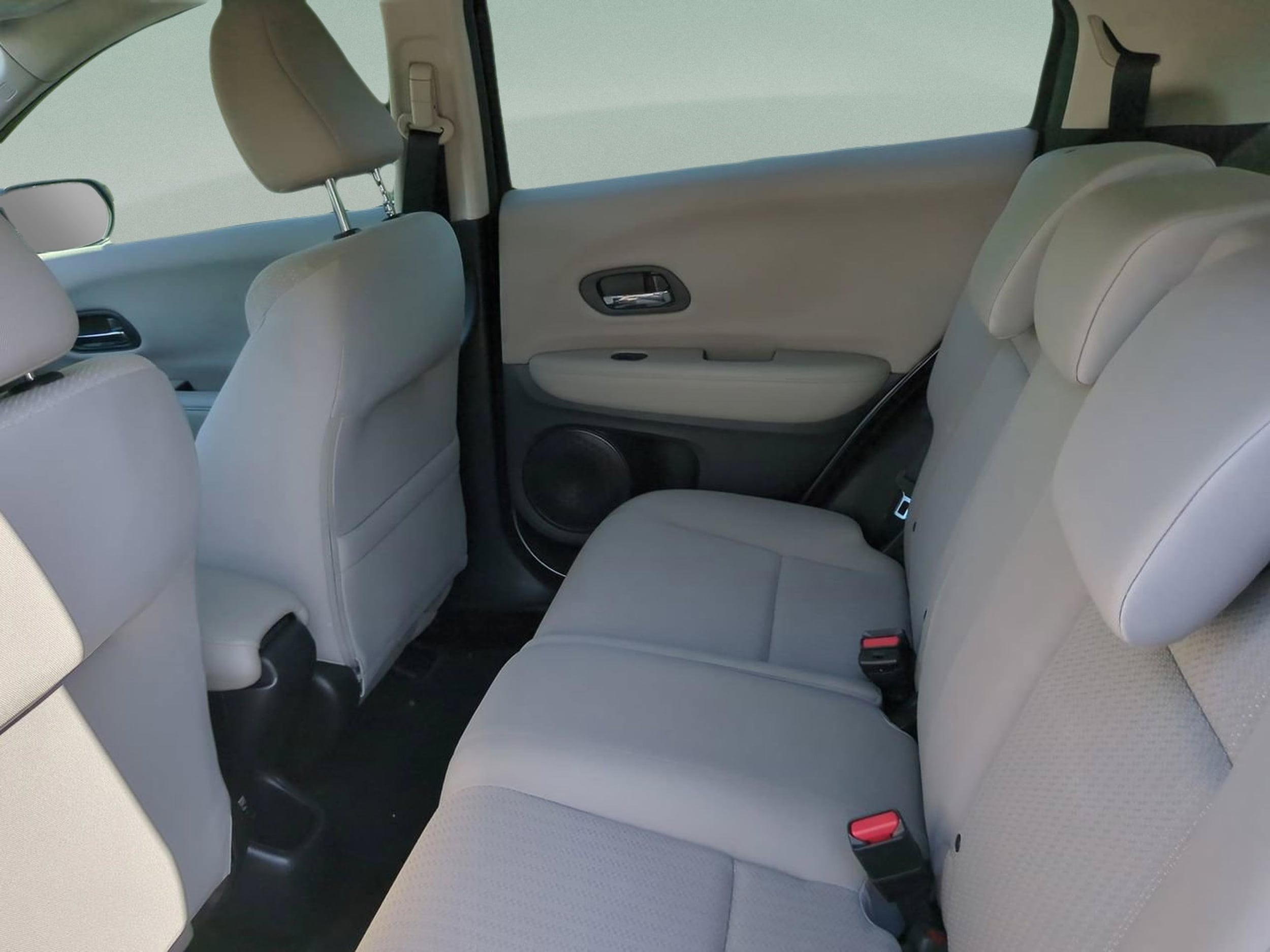 2017 Honda HR-V LX - Photo 18
