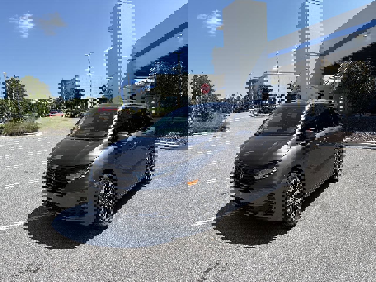 2026 Honda Odyssey Elite photo 2