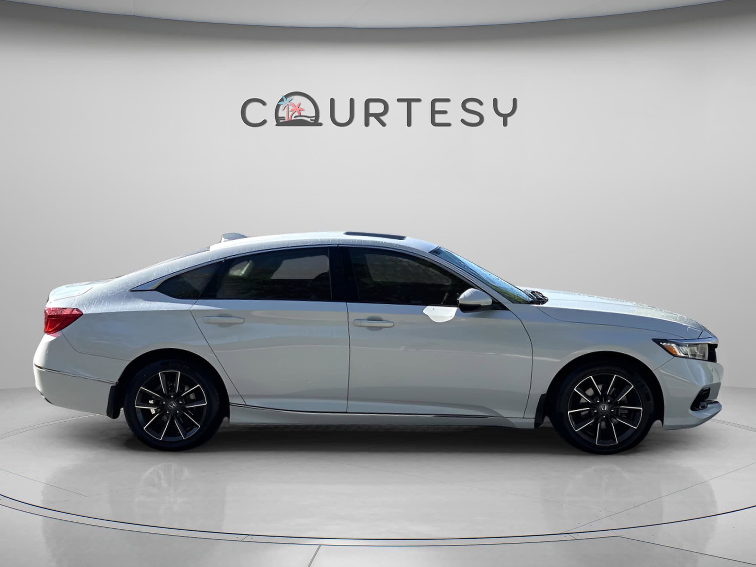 2021 Honda Accord EX-L - Photo 7