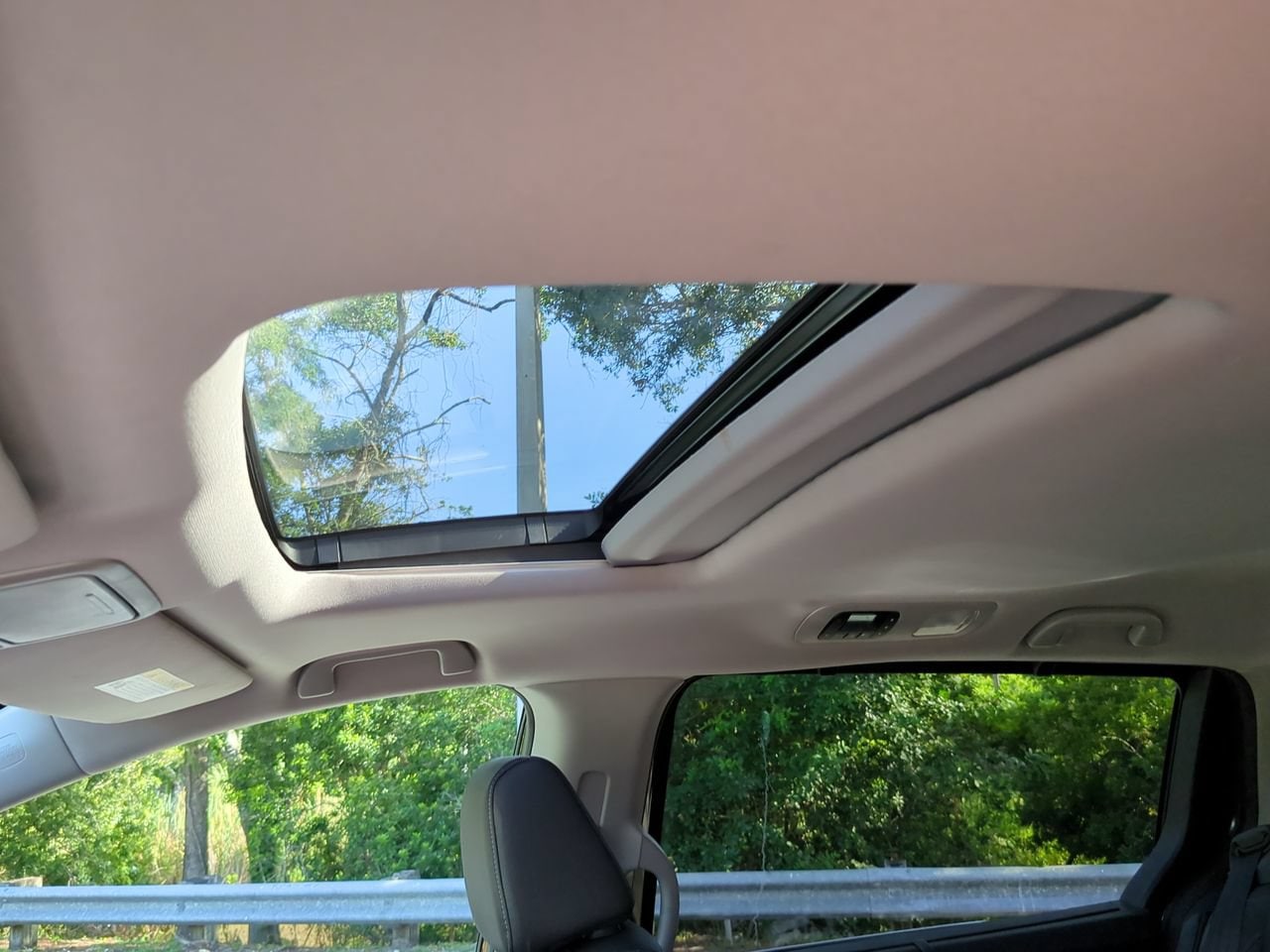 2024 Honda Odyssey EX-L - Photo 33