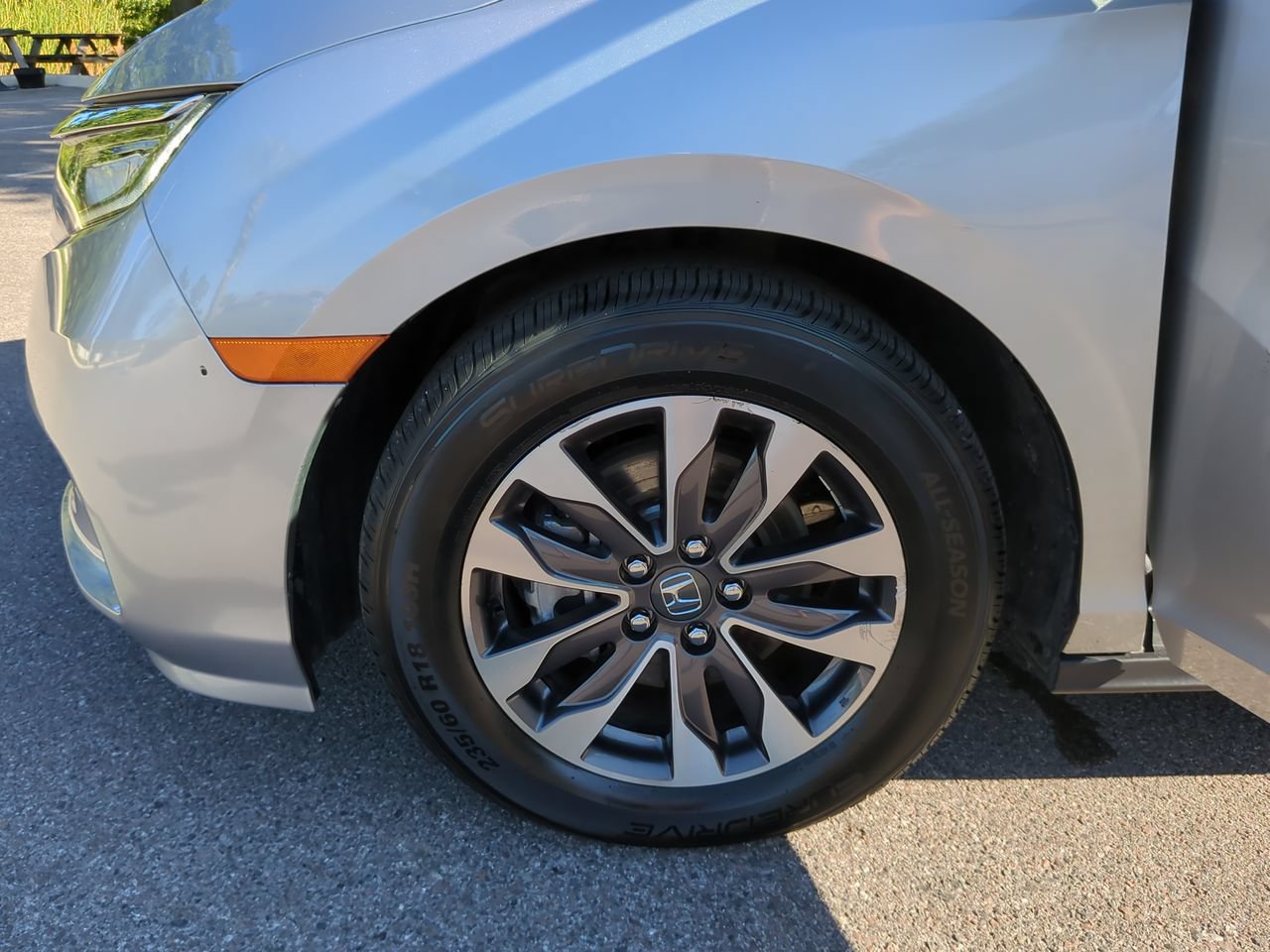 2024 Honda Odyssey EX-L - Photo 26