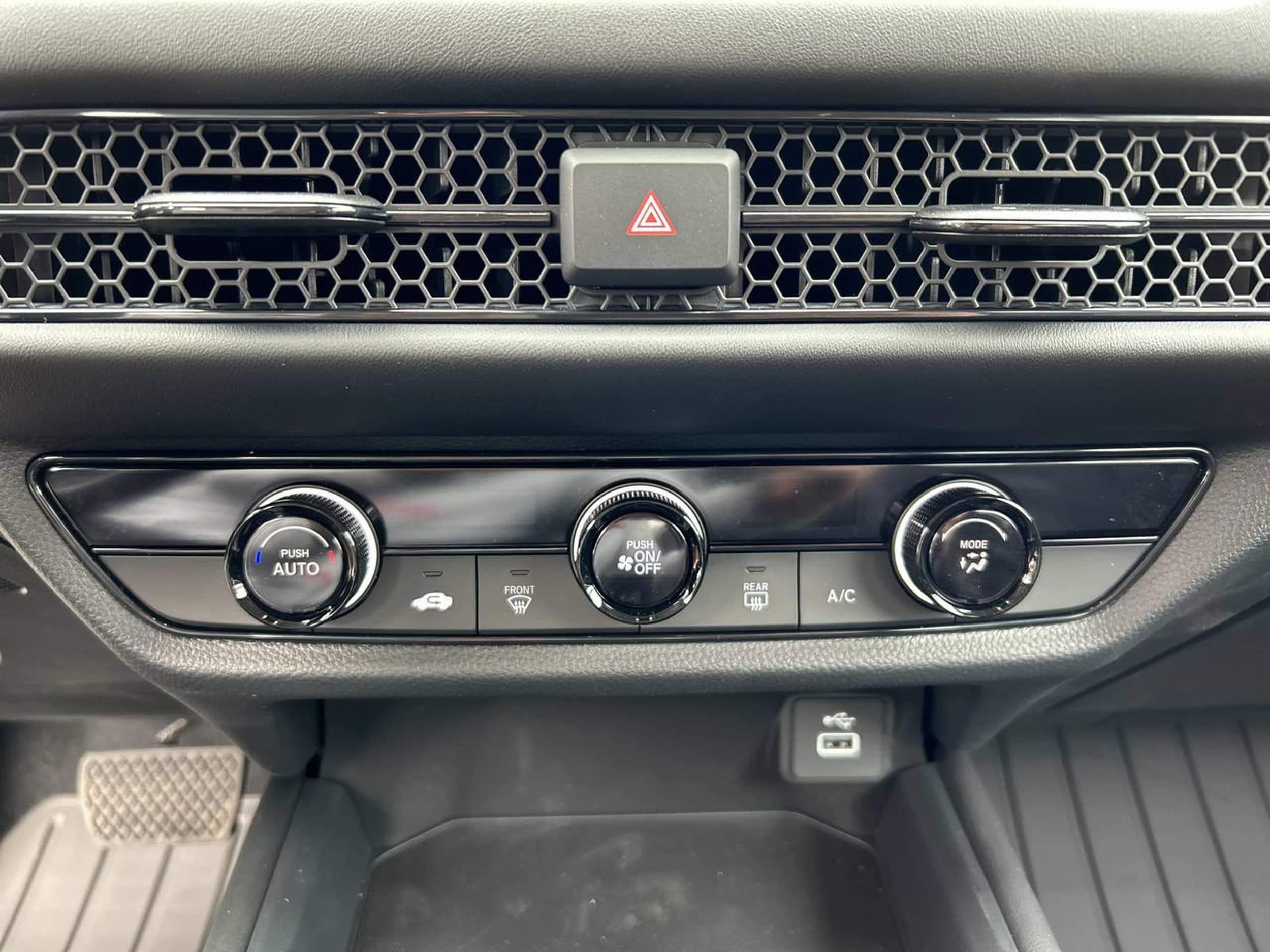 2024 Honda HR-V LX - Photo 26