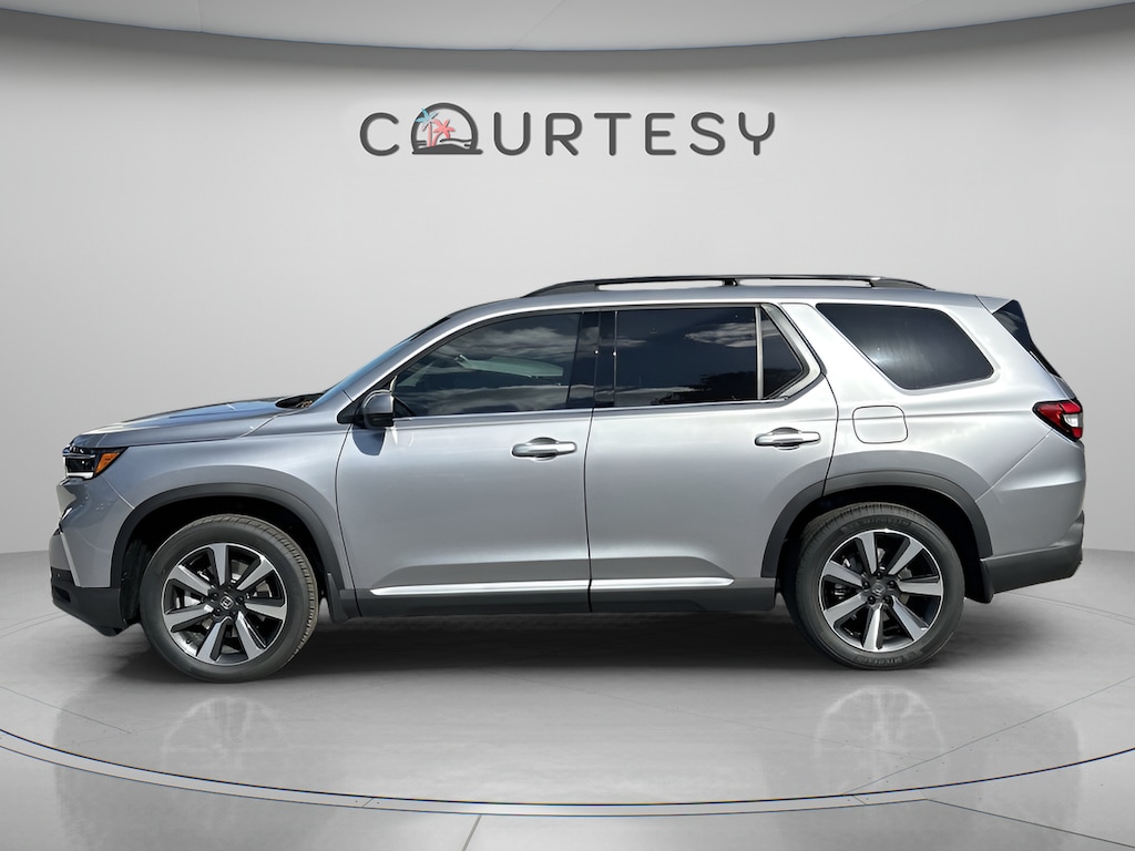 Certified 2025 Honda Pilot Touring SUV