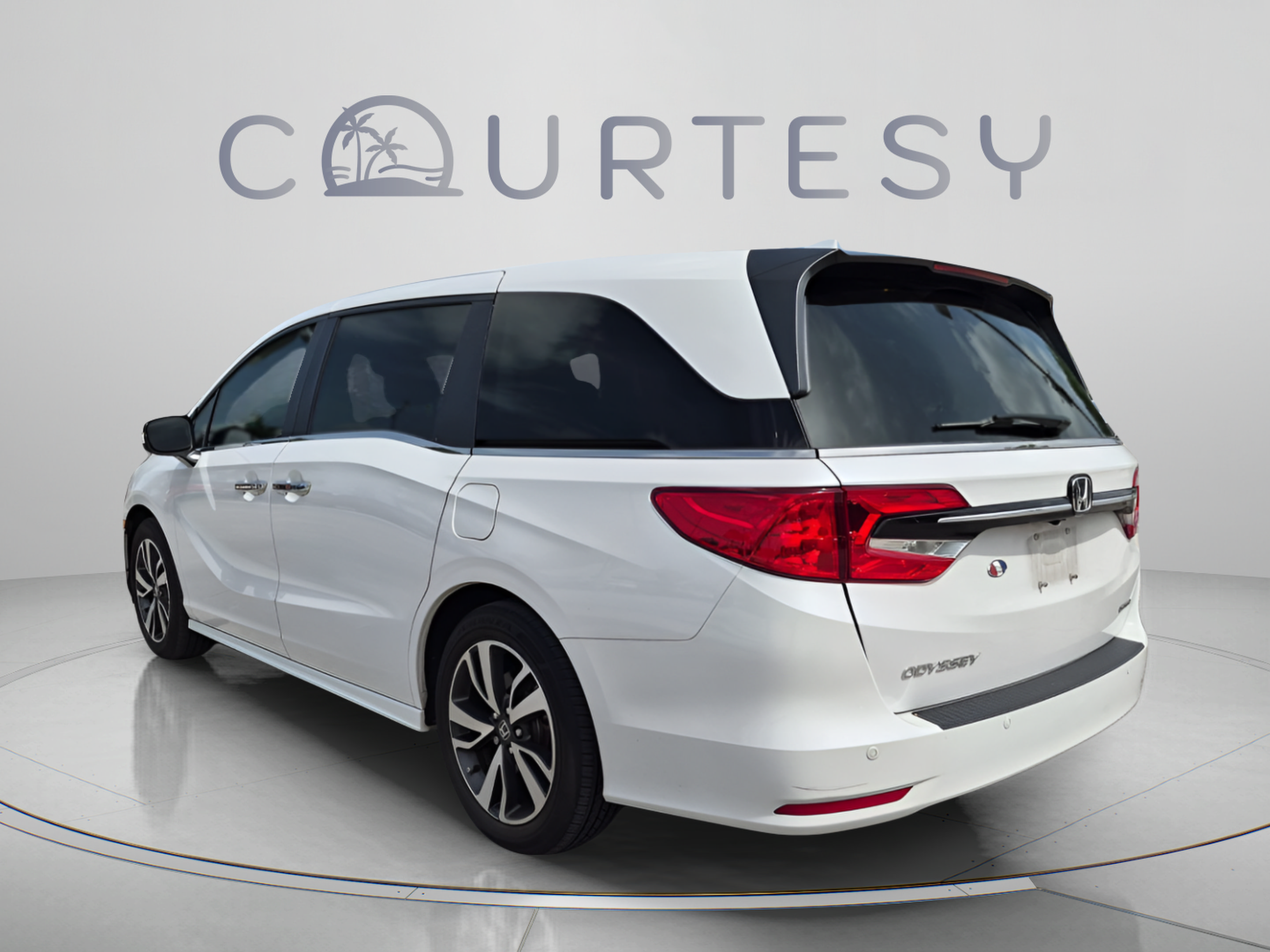 Used 2024 Honda Odyssey Touring Van