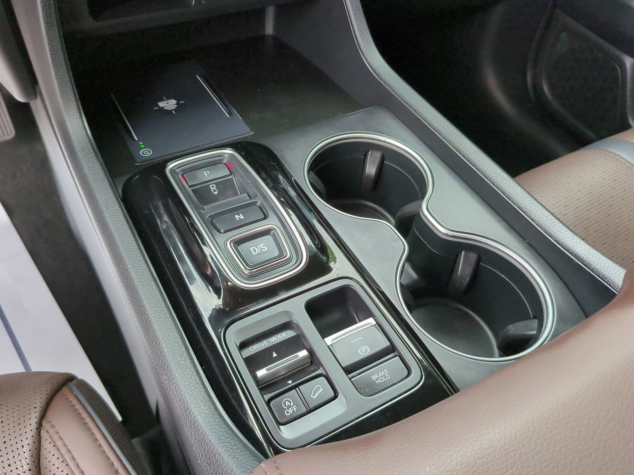 2024 Honda Pilot Elite - Photo 16