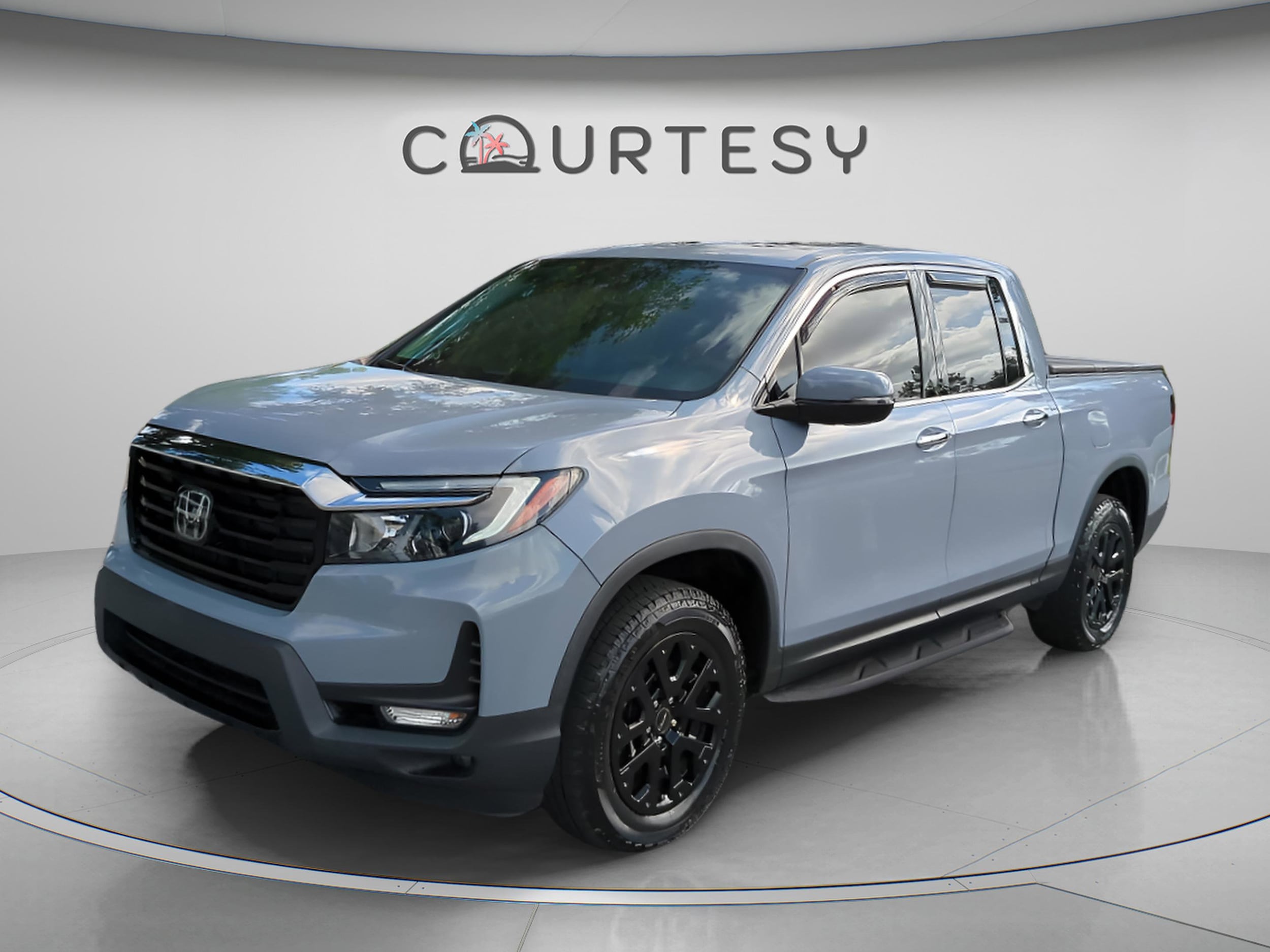 2023 Honda Ridgeline RTL-E AWD's photo
