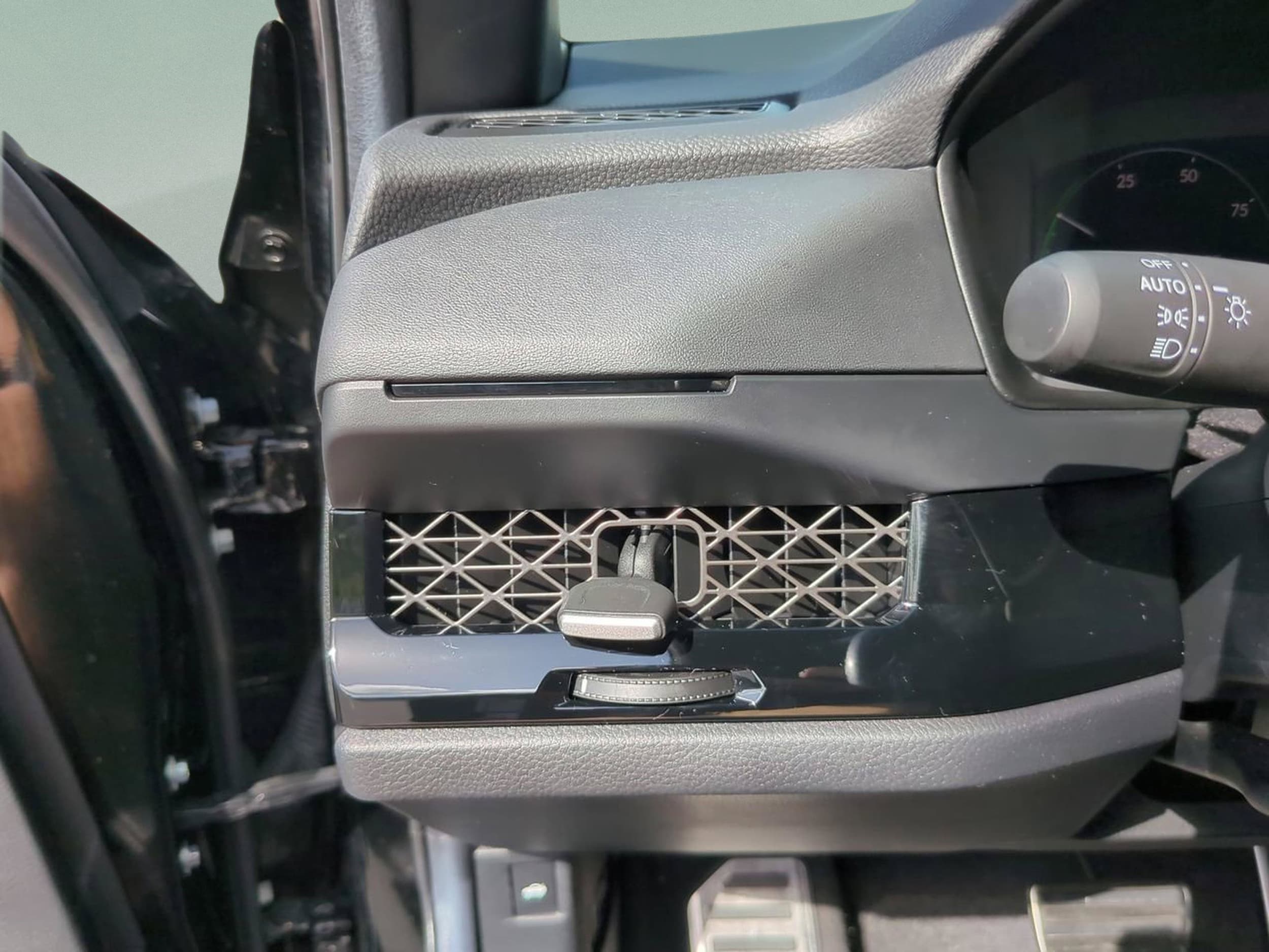 2025 Honda Accord Hybrid Sport-L - Photo 14