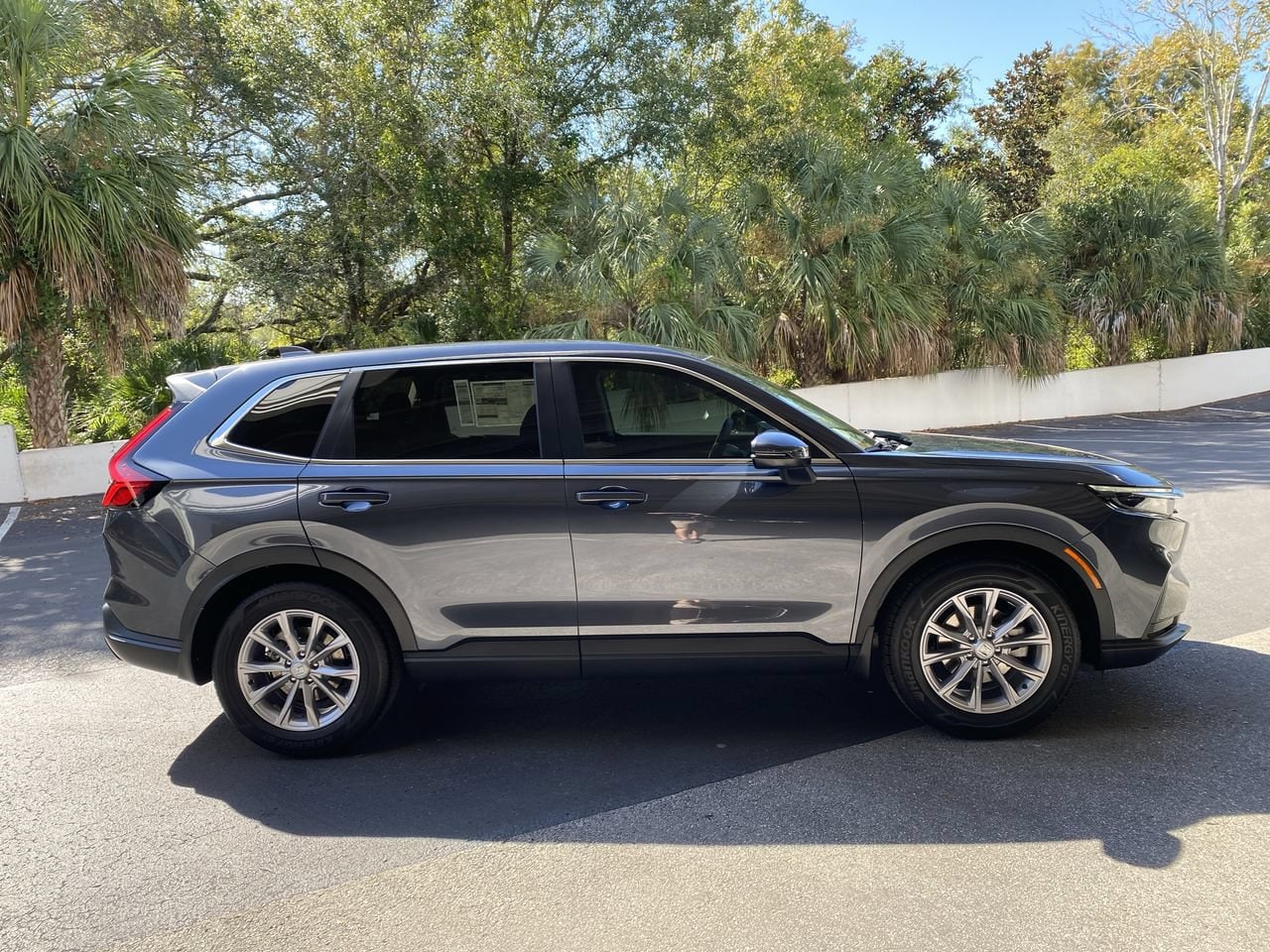 2024 Honda CR-V EX - Photo 8