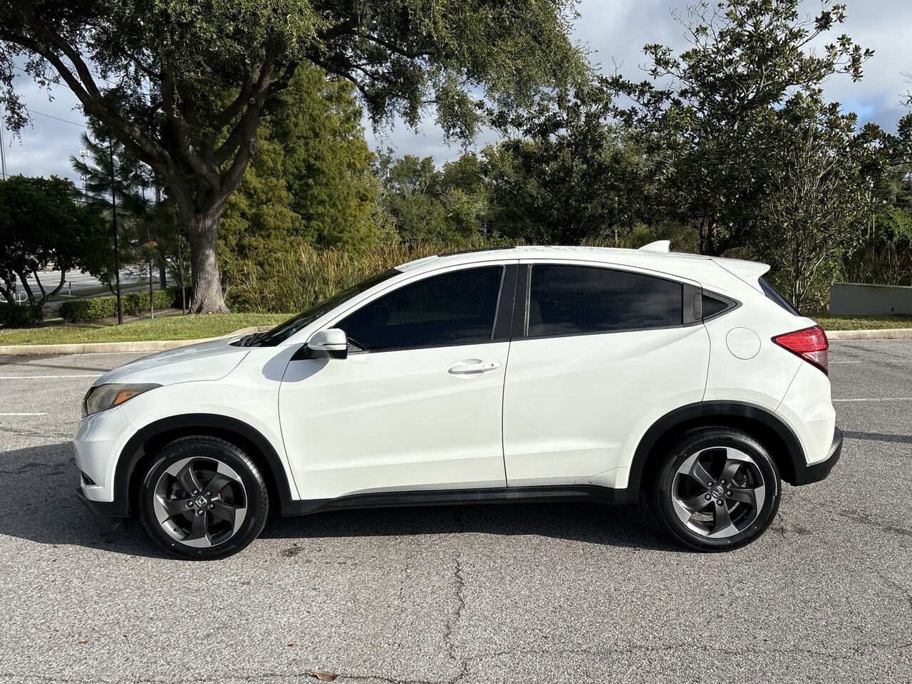 2018 Honda HR-V EX 2WD photo 2
