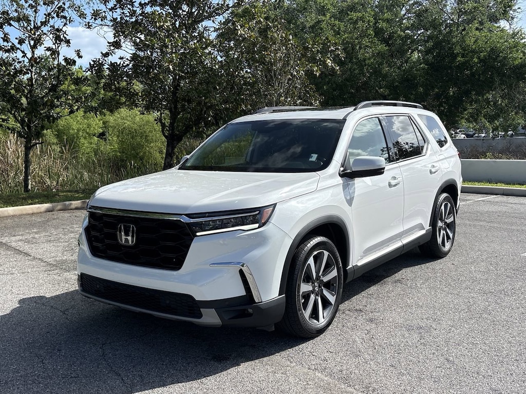 Certified 2024 Honda Pilot Touring SUV