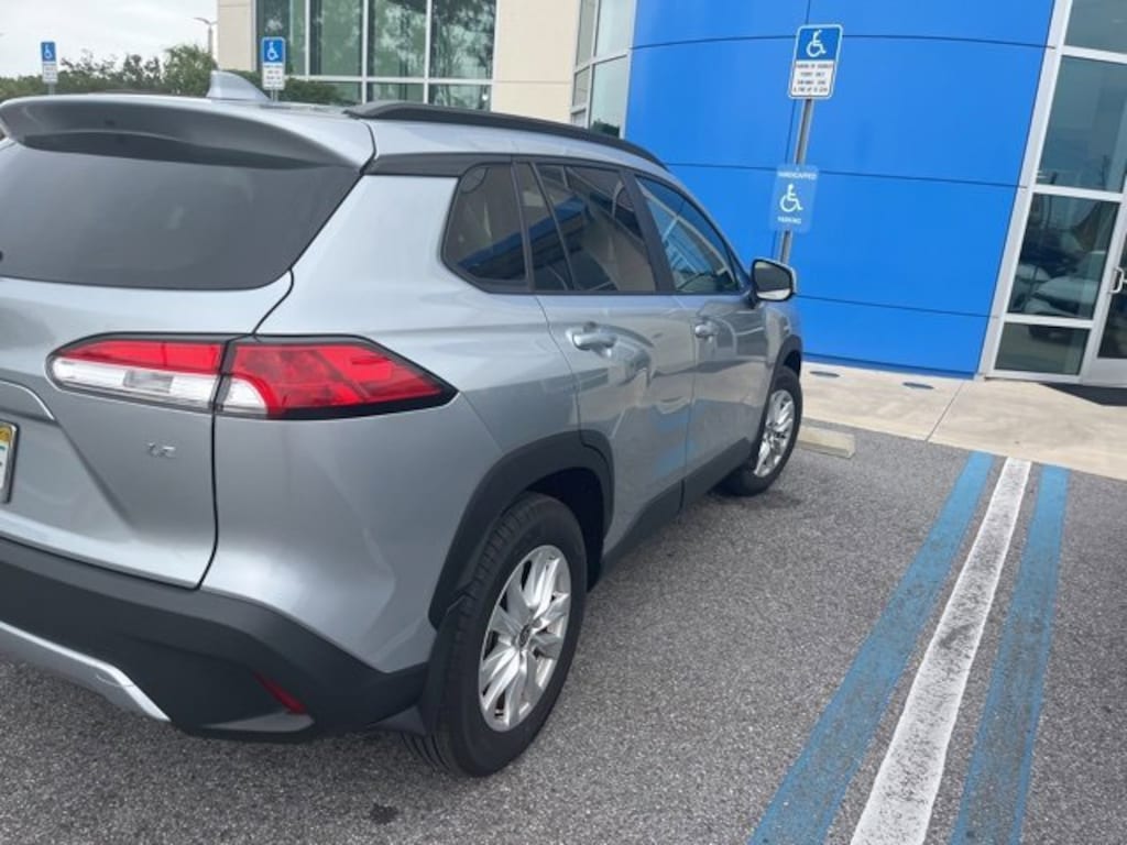 Used 2024 Toyota Corolla Cross LE SUV