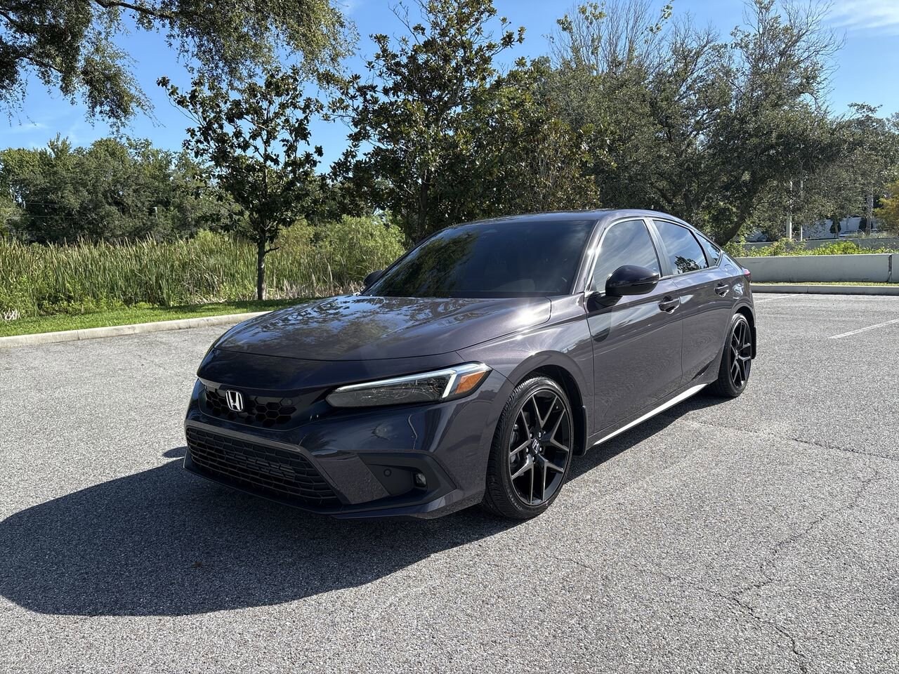 2024 Honda Civic Sport Touring Hatchback photo 2