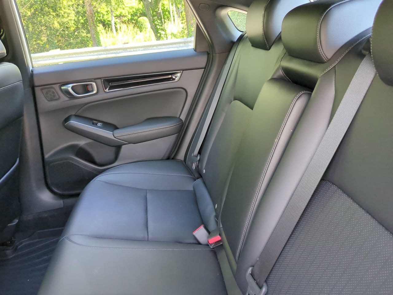 2023 Honda Civic Hatchback Sport Touring - Photo 18