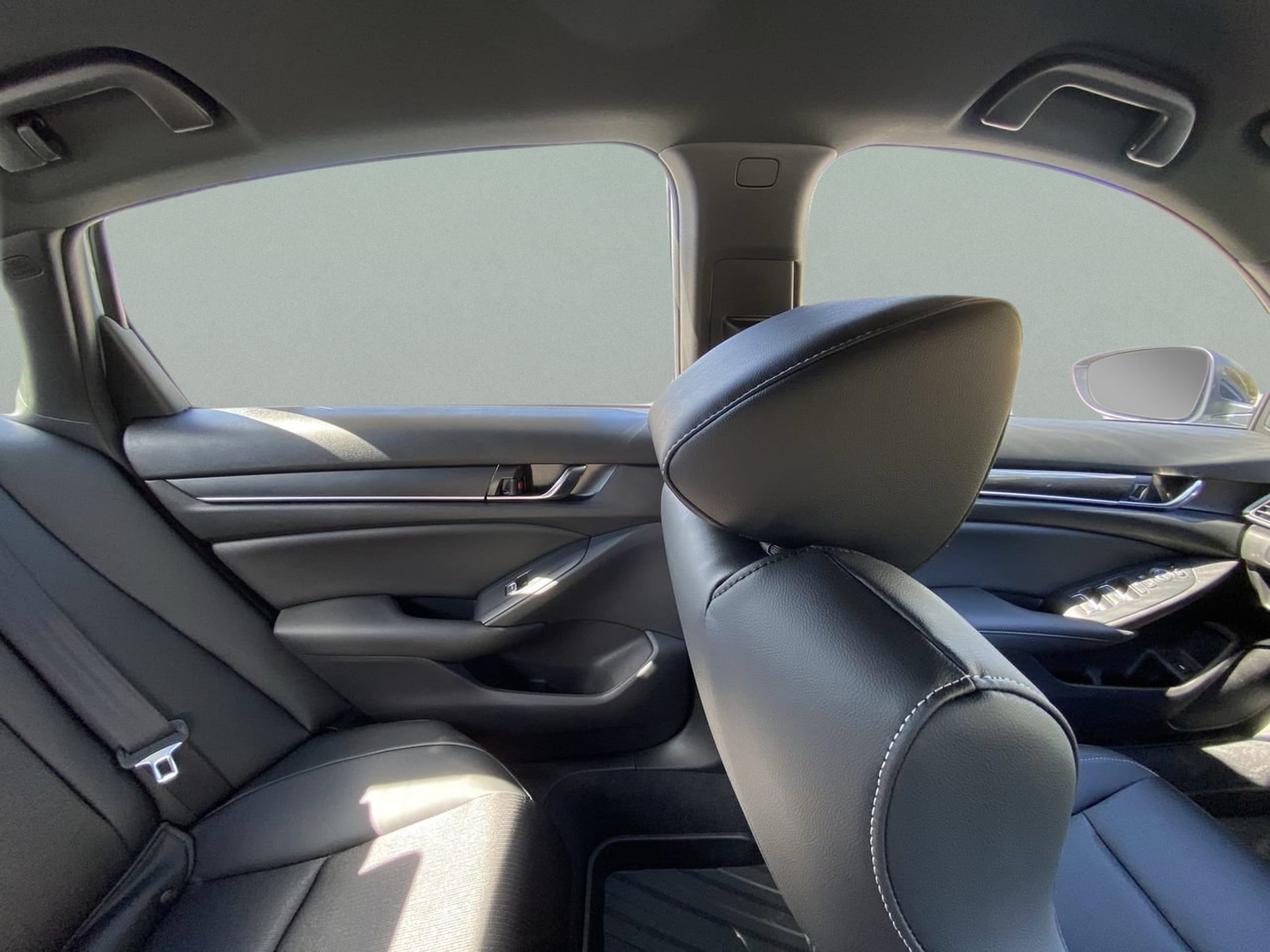 2022 Honda Accord Hybrid Sport - Photo 13