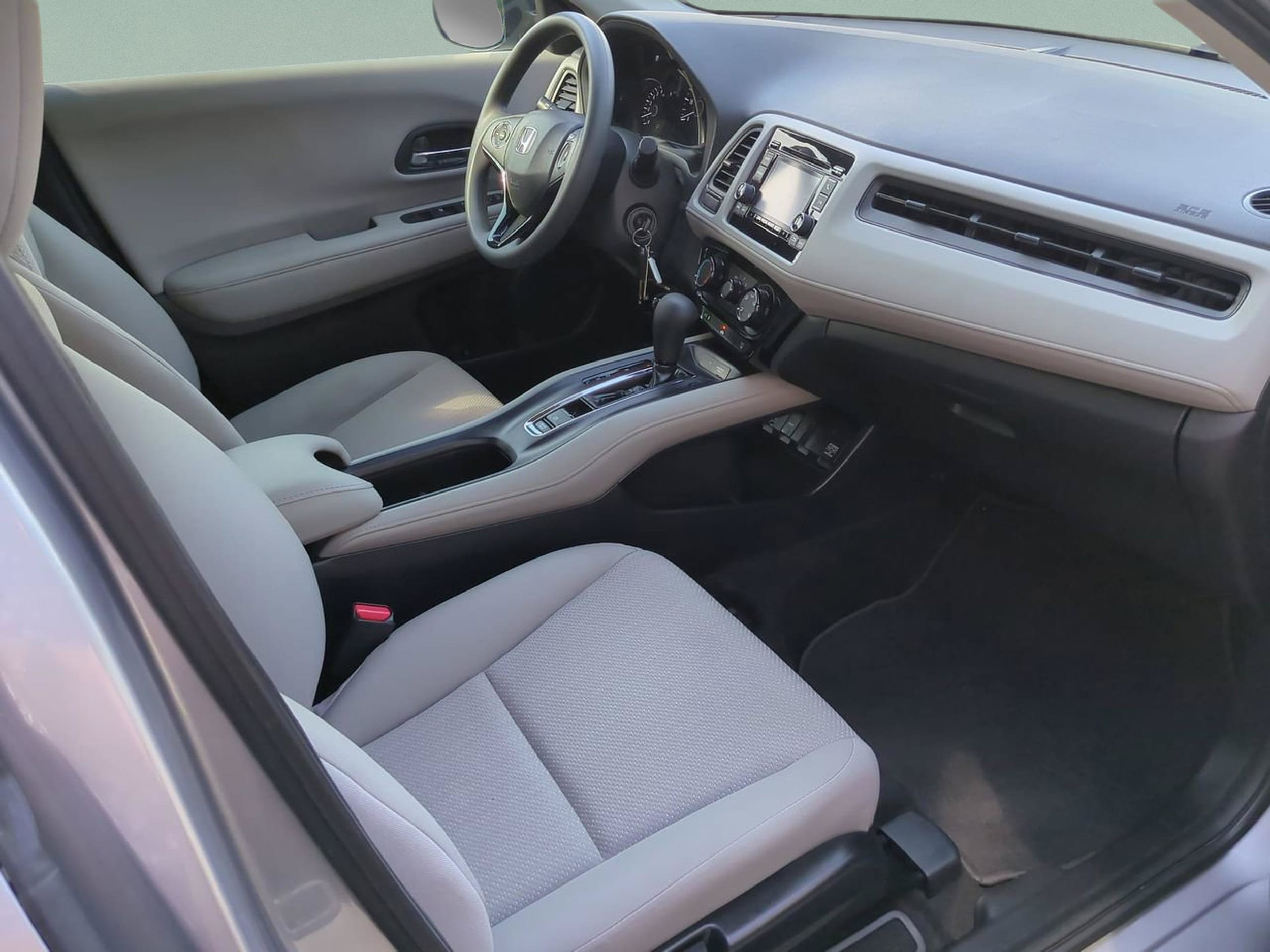 2017 Honda HR-V LX - Photo 19