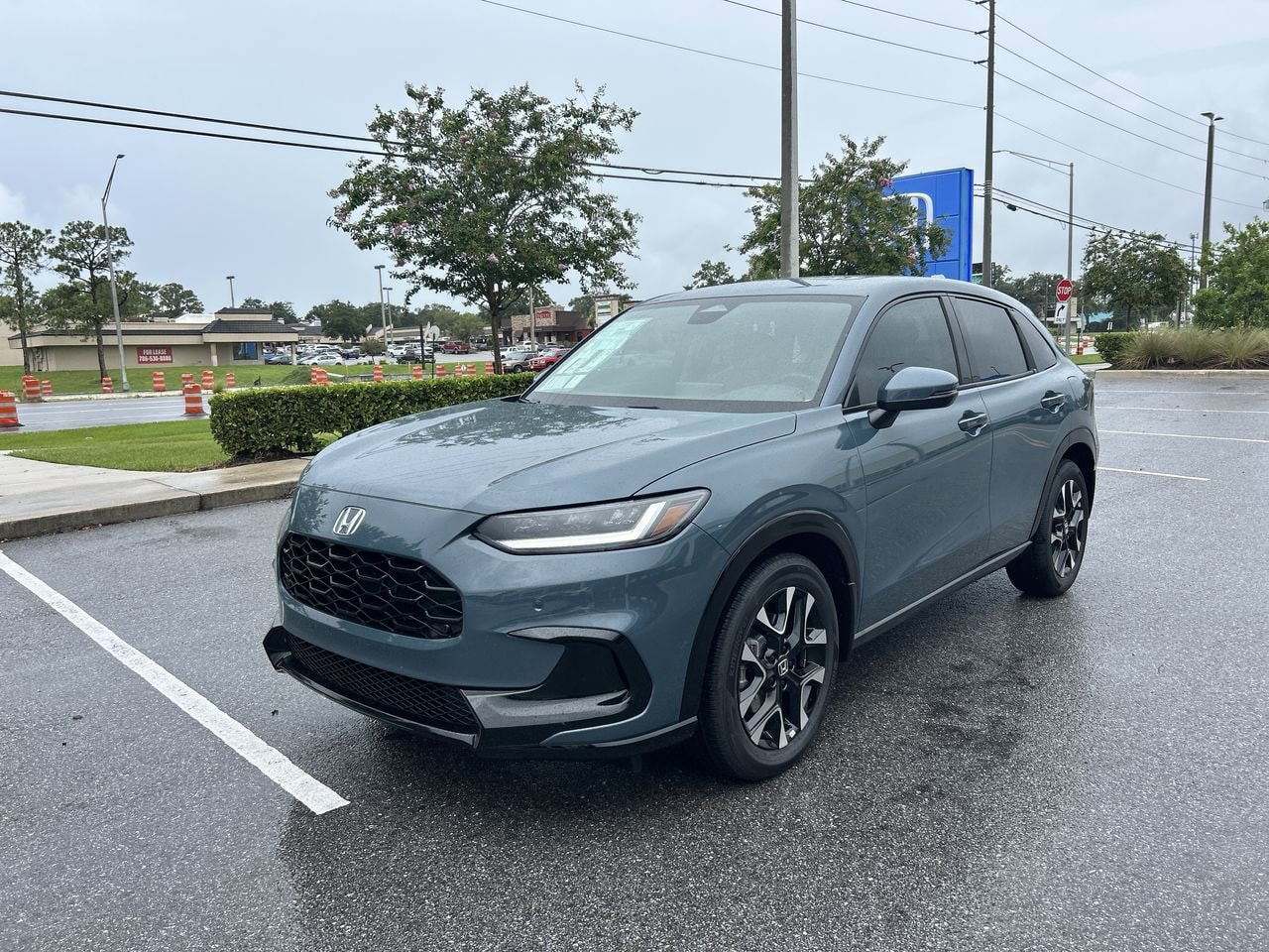 2026 Honda HR-V EX-L photo 2