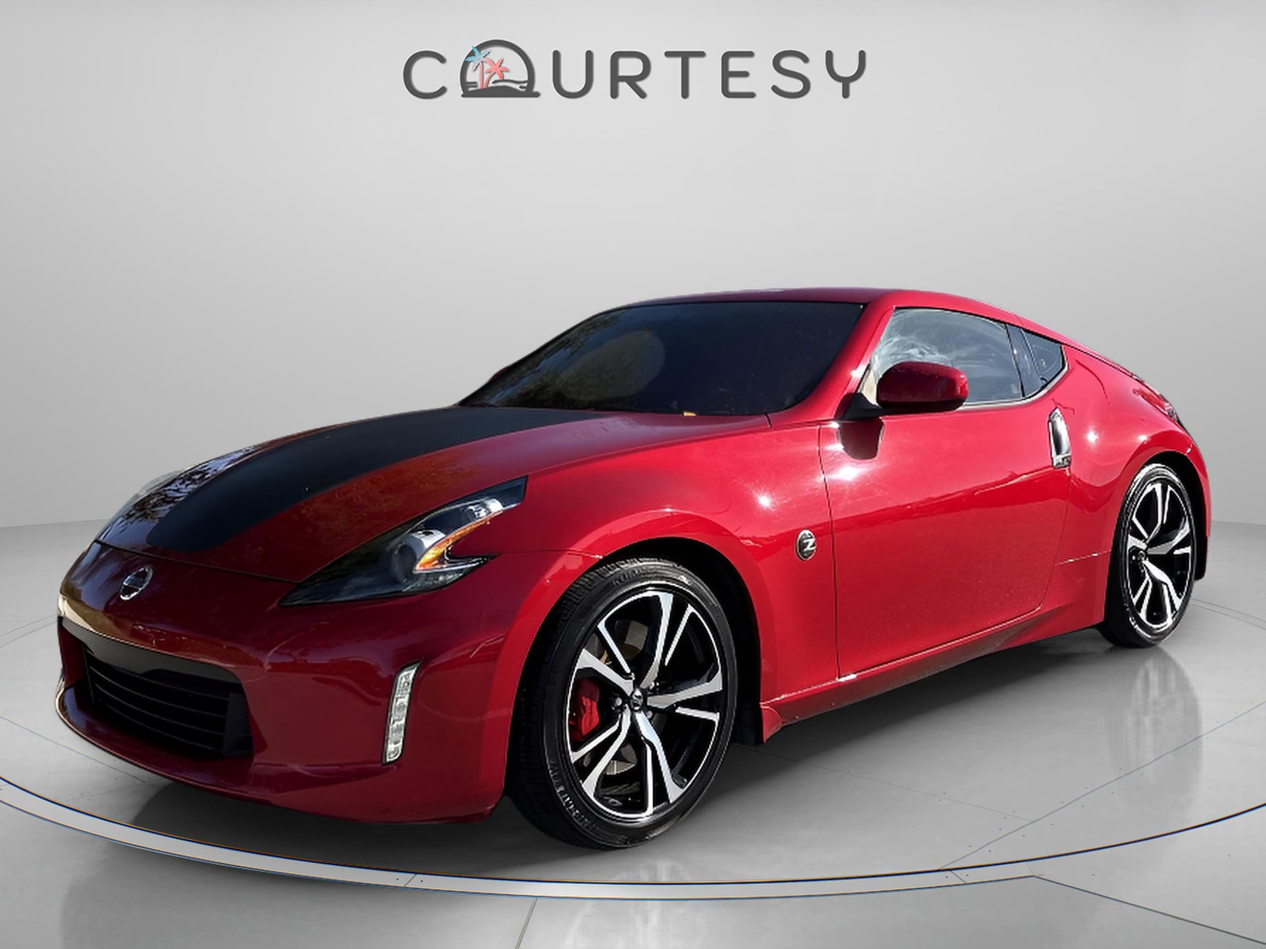 2019 Nissan 370Z Coupe Touring's photo
