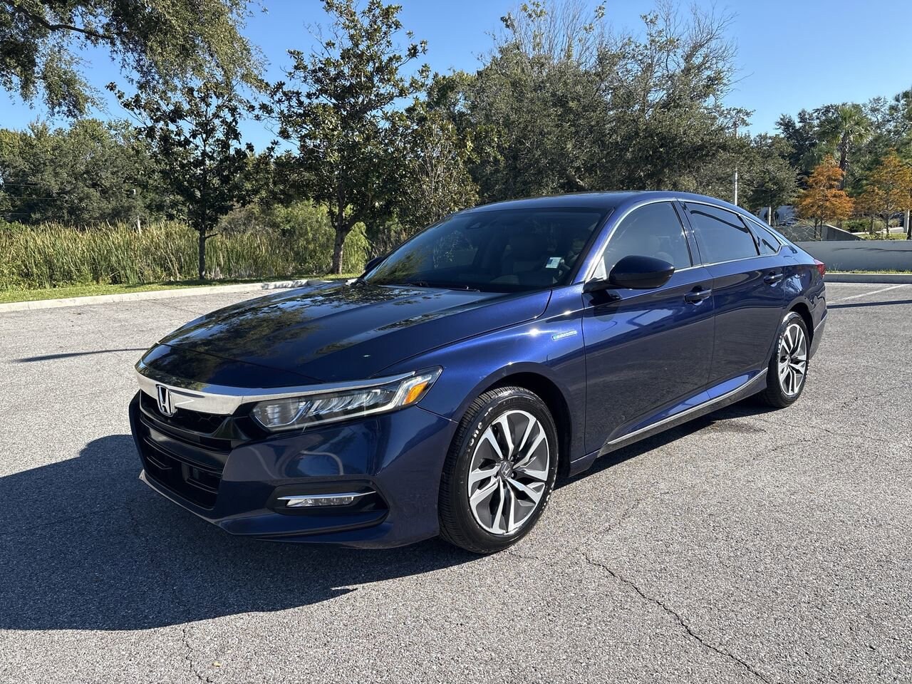 2020 Honda Accord Hybrid EX photo 2