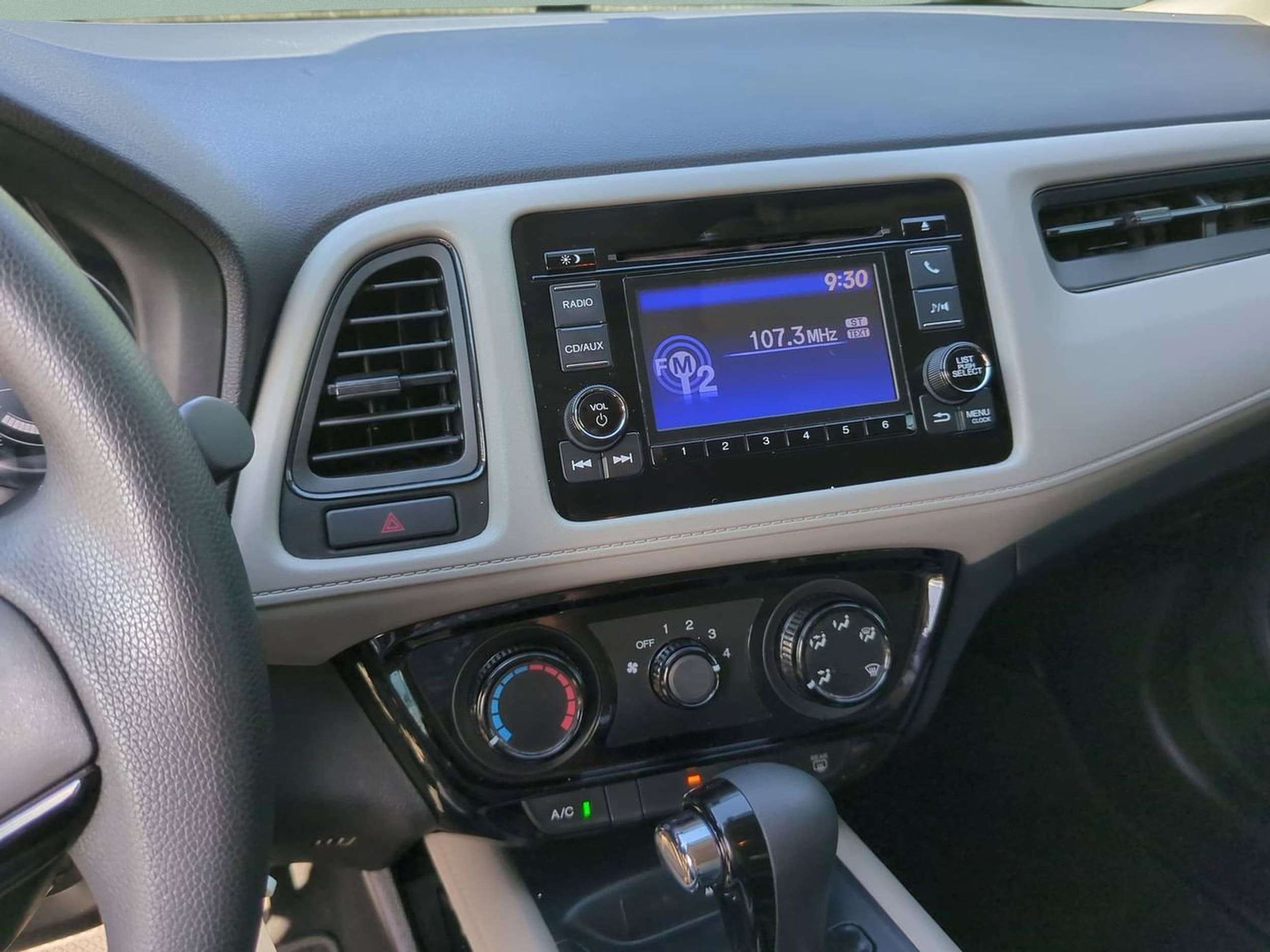 2017 Honda HR-V LX - Photo 13