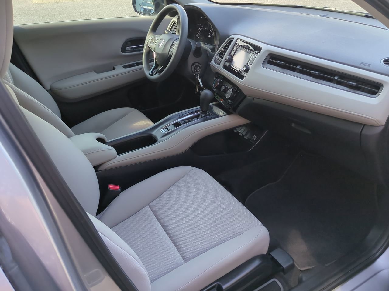 2017 Honda HR-V LX - Photo 19
