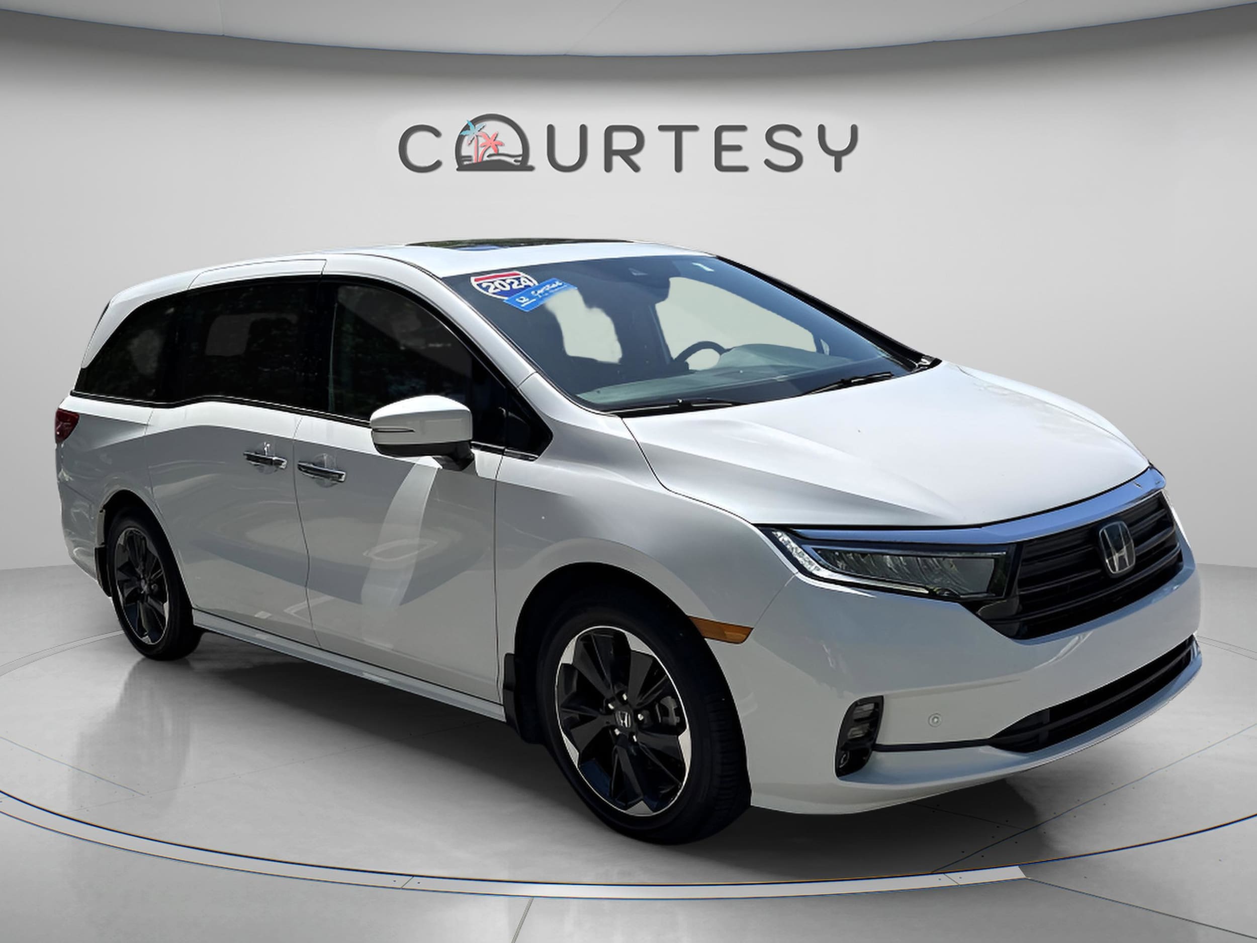 2024 Honda Odyssey Elite - Photo 9